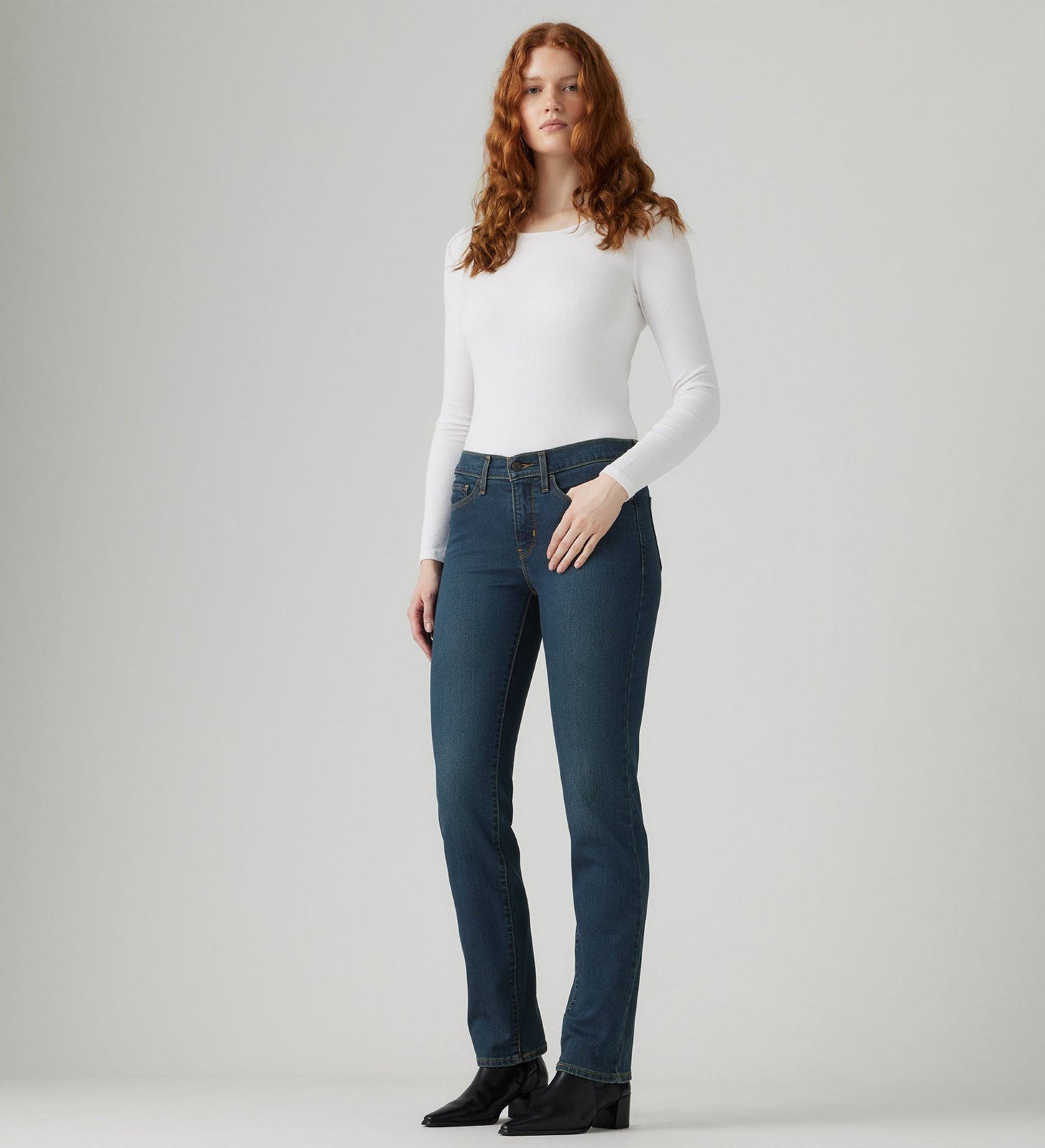 Main 1 - Levi's® Women's 314 Shaping Straight Jeans - 196310280