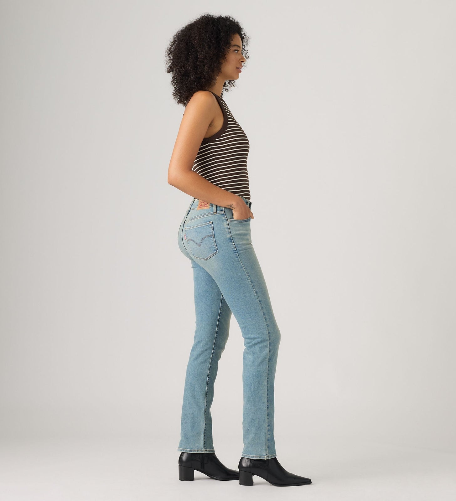 Main 4 - Levi's® Women's 314 Shaping Straight Jeans - 196310335