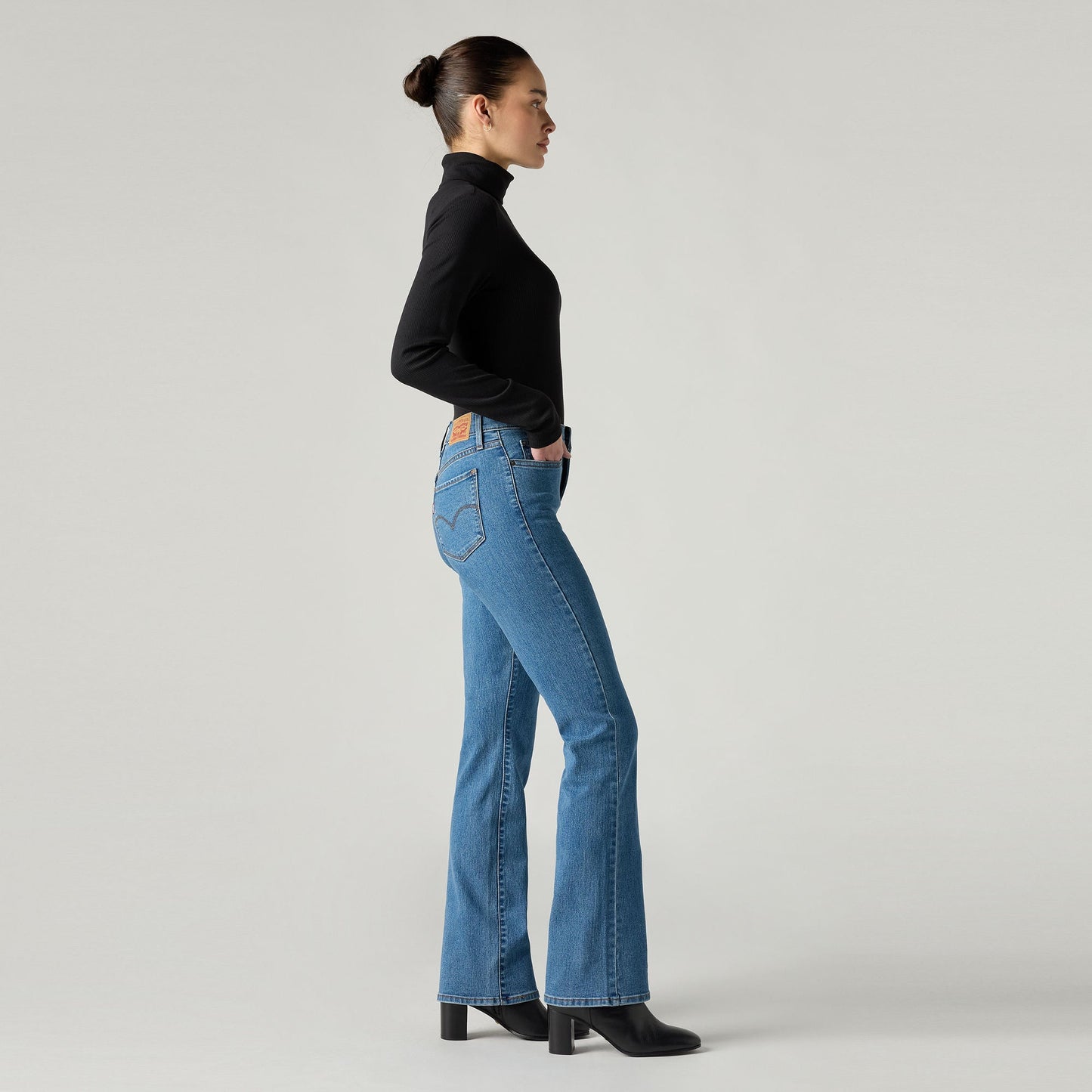Levi's® Women's 315 Shaping Bootcut Jeans