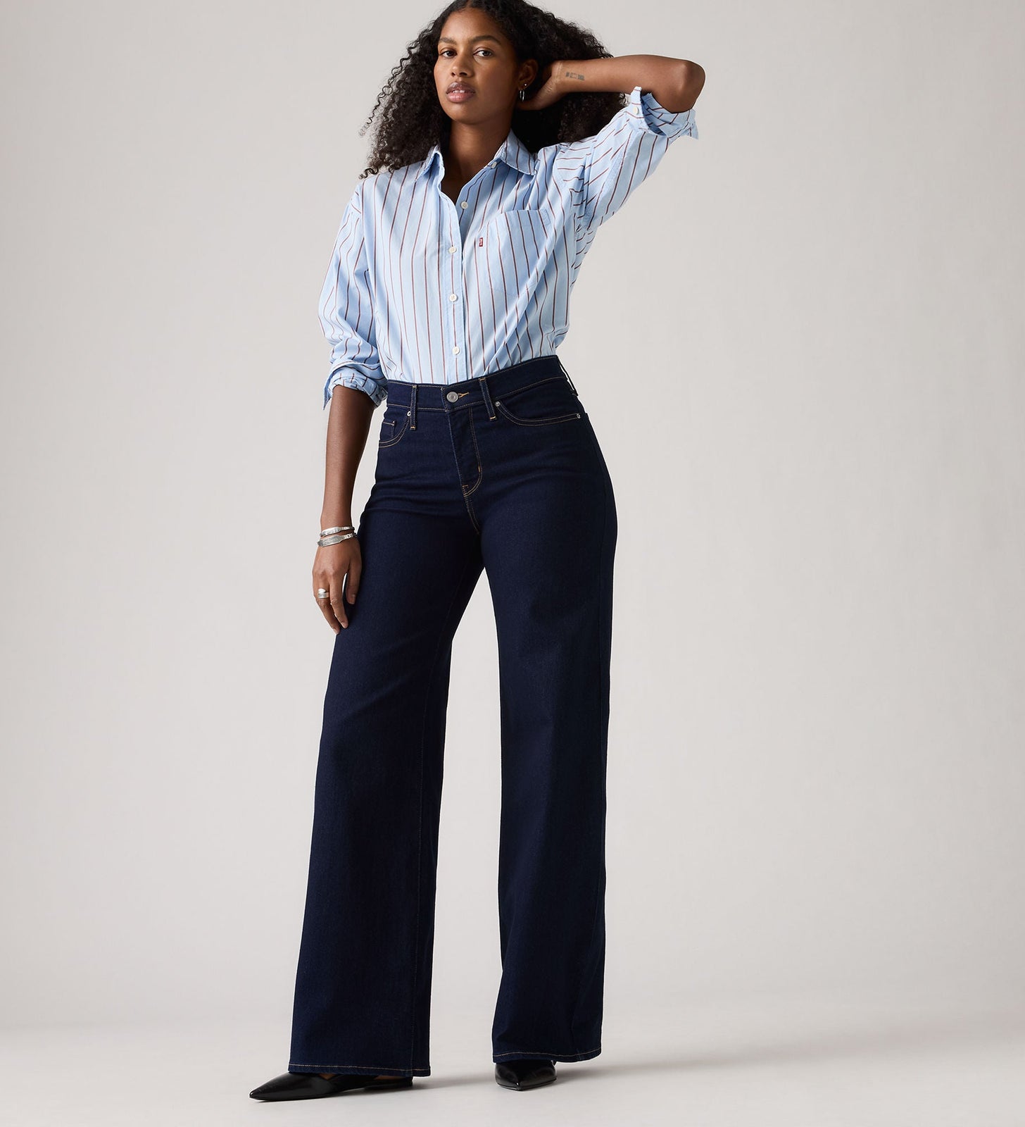 Main 1 - Levi's® Women's 318 Shaping Wide-Leg Jeans - 001PZ0009