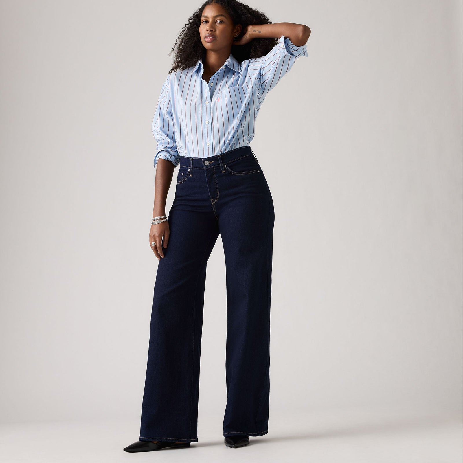 Main 1 - Levi's® Women's 318 Shaping Wide-Leg Jeans - 001PZ0009
