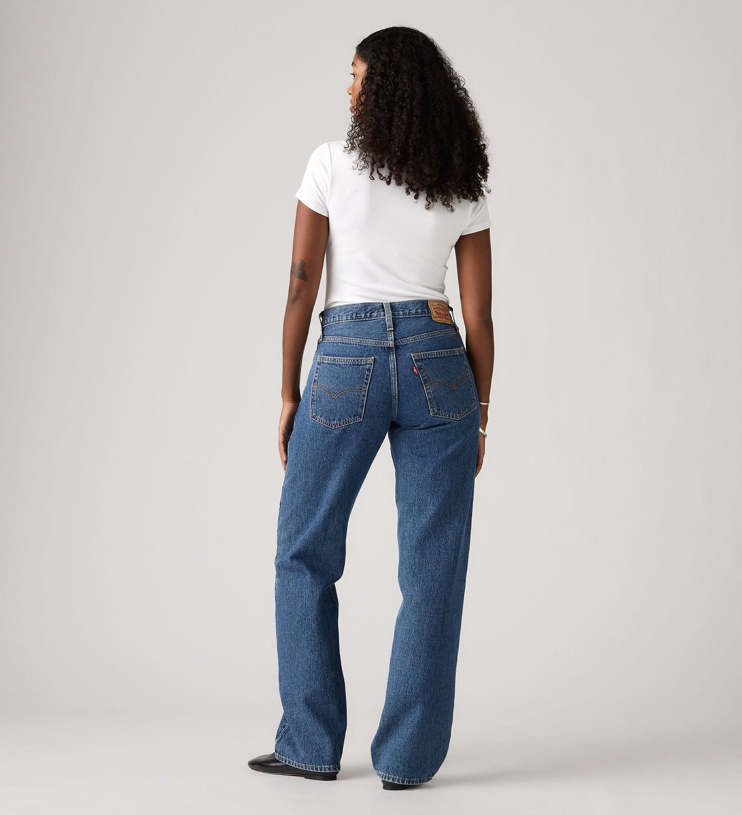 Main 2 - Levi's® Women's '94 Baggy Jeans - A35100075