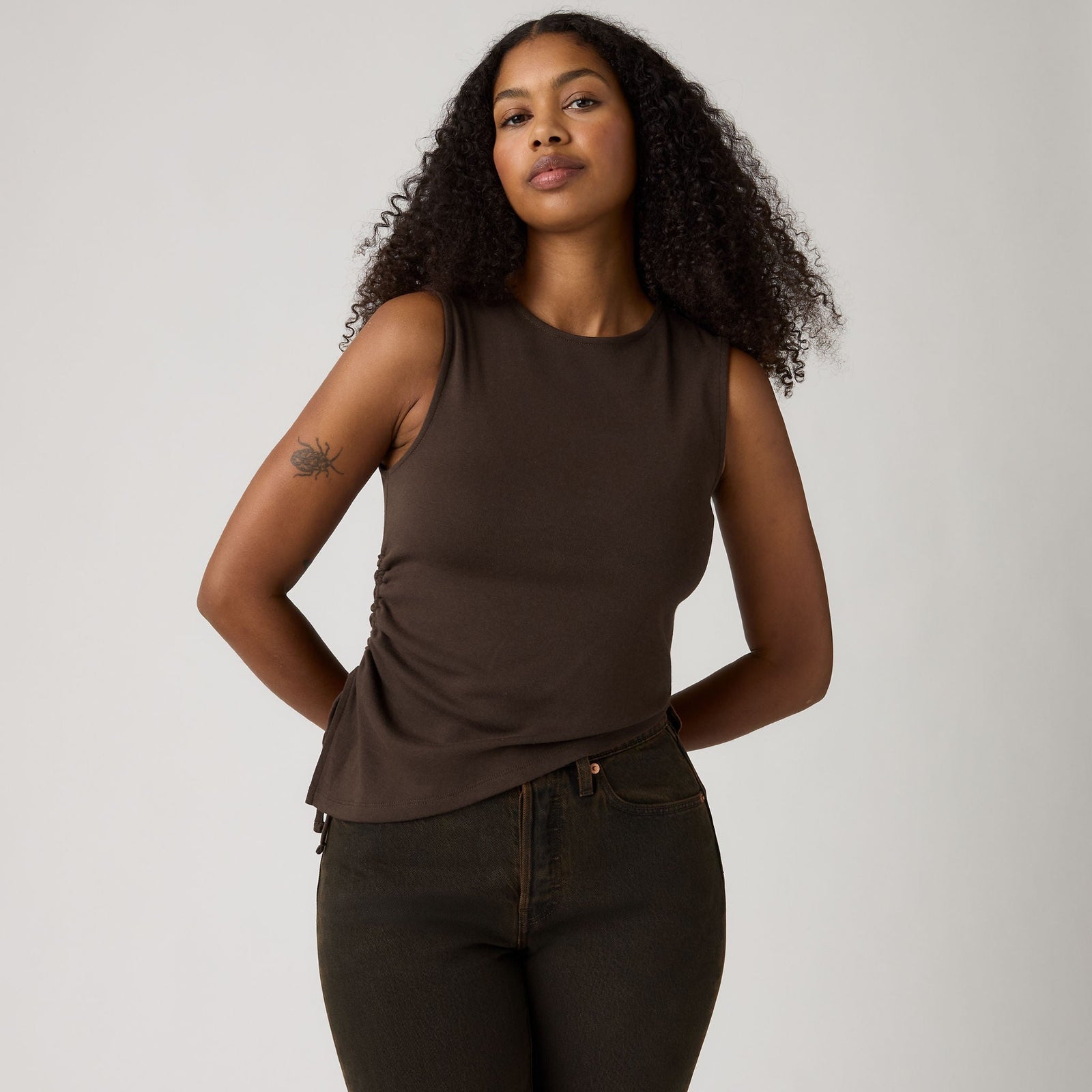 Main 1 - Levi's® Women's Alila Asymmetrical Sleeveless Top - 0086N0002
