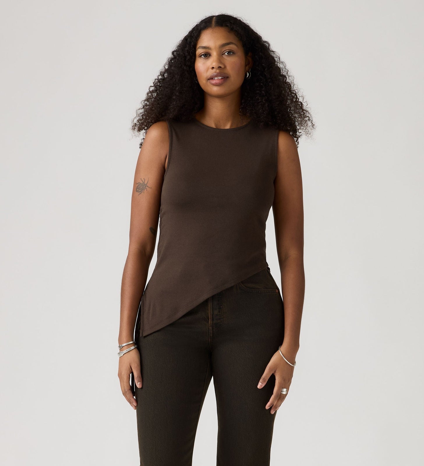 Main 3 - Levi's® Women's Alila Asymmetrical Sleeveless Top - 0086N0002