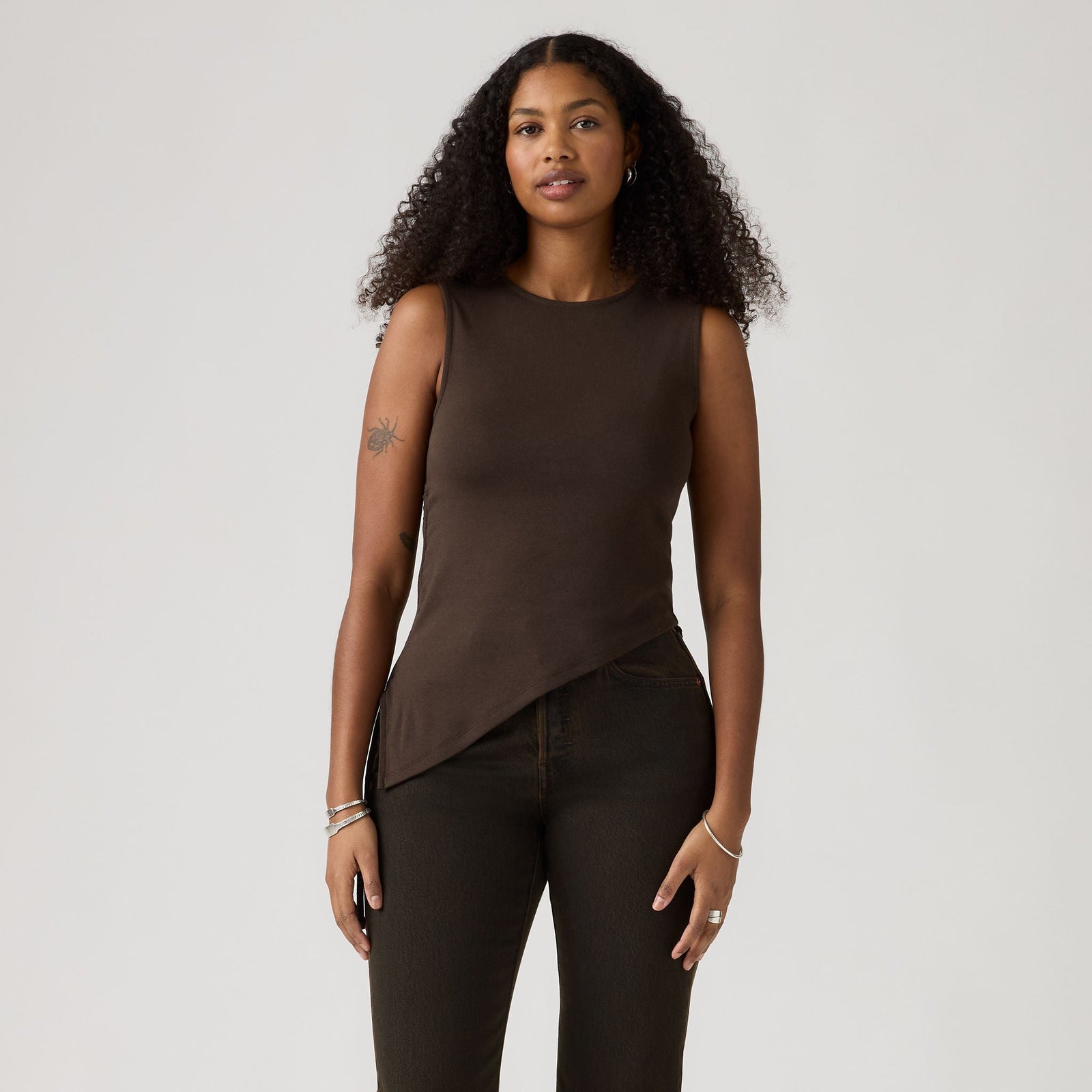 Main 3 - Levi's® Women's Alila Asymmetrical Sleeveless Top - 0086N0002