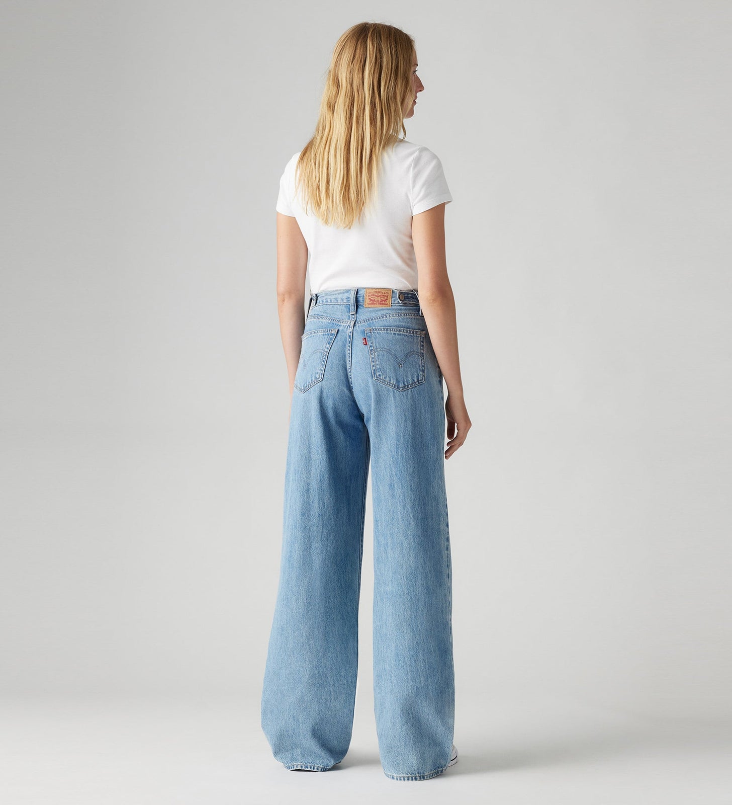 Main 2 - Levi's® Women's Cinch Baggy Jeans - 001UP0000