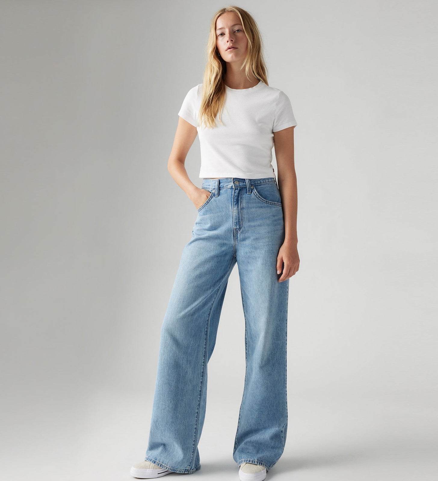 Main 4 - Levi's® Women's Cinch Baggy Jeans - 001UP0000