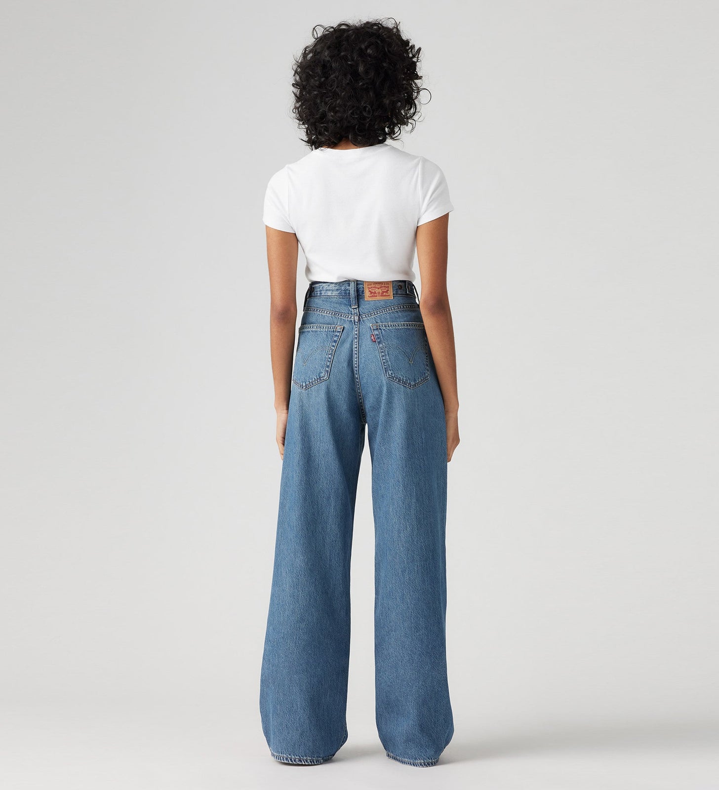 Main 2 - Levi's® Women's Cinch Baggy Jeans - 001UP0002