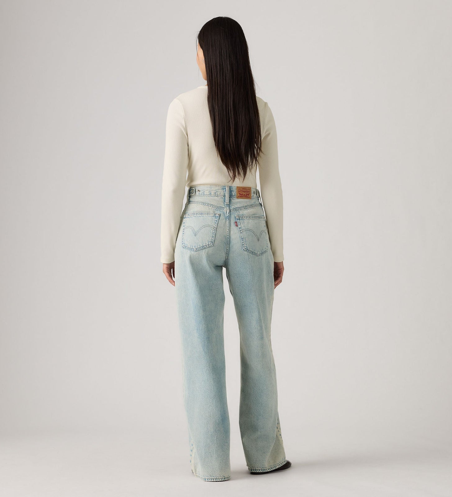 Main 2 - Levi's® Women's Cinch Baggy Jeans - 001UP0017
