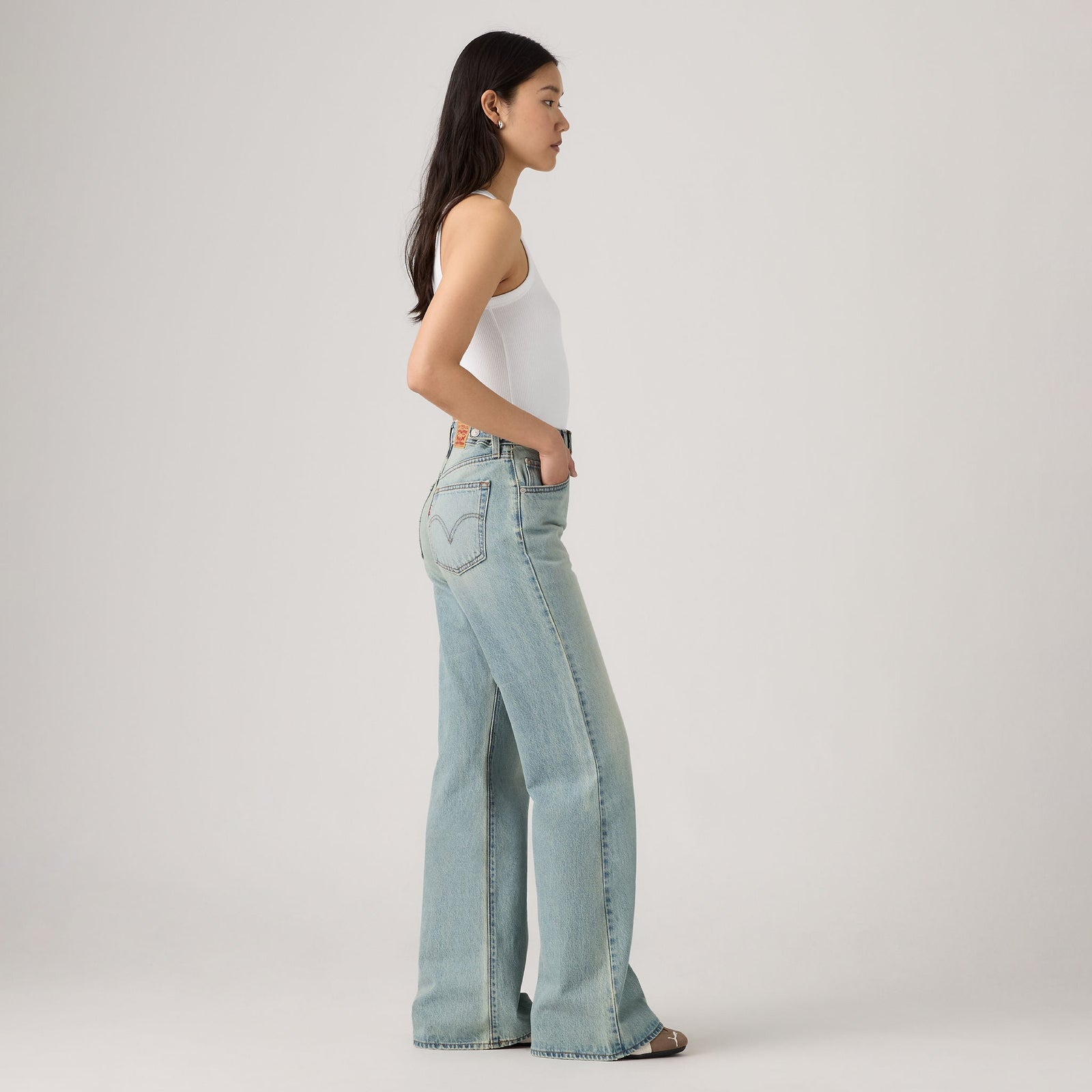 Main 4 - Levi's® Women's Cinch Flare Jeans - 0081R0005