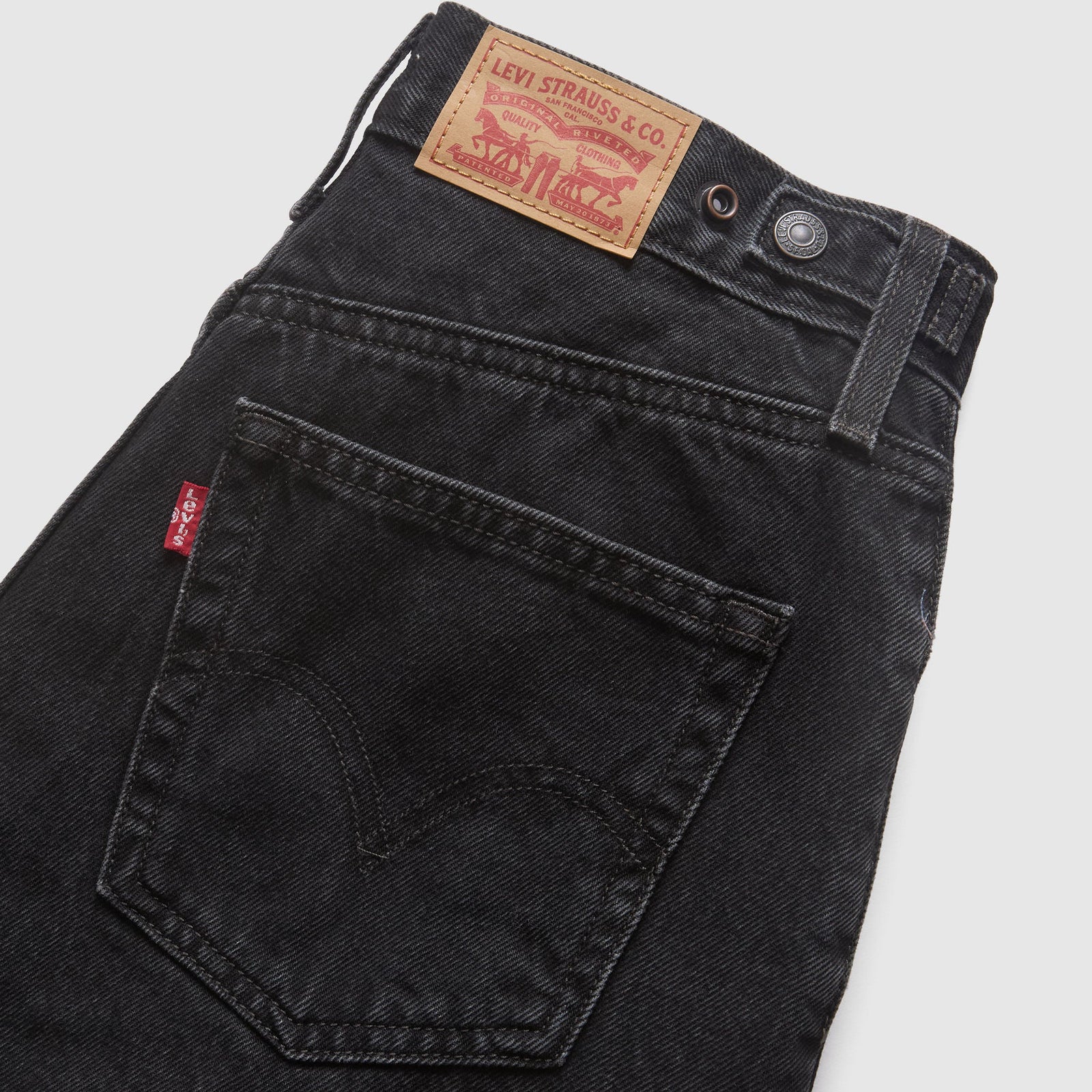Main 17 - Levi's® Women's Cinch Mid-Thigh Shorts - 003KI0006