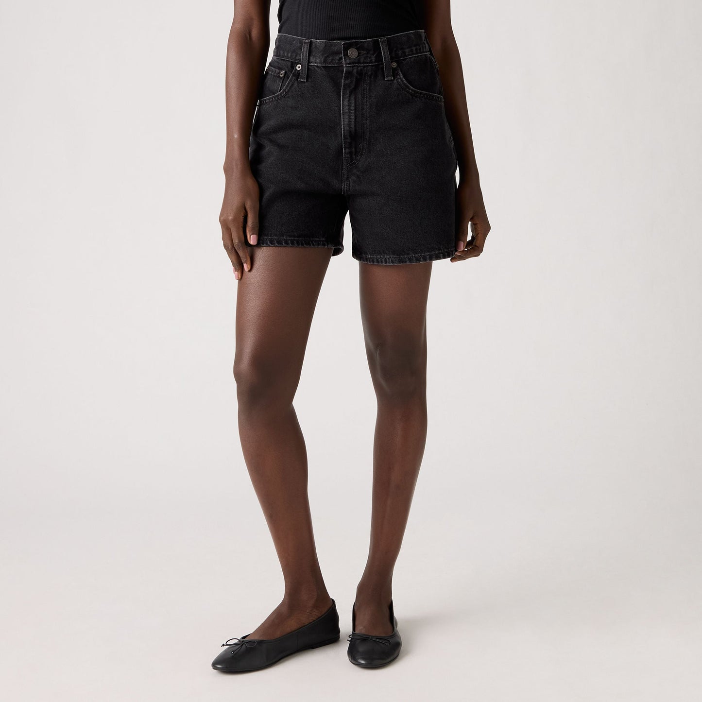 Levi's® Women's Cinch Mid-Thigh Shorts