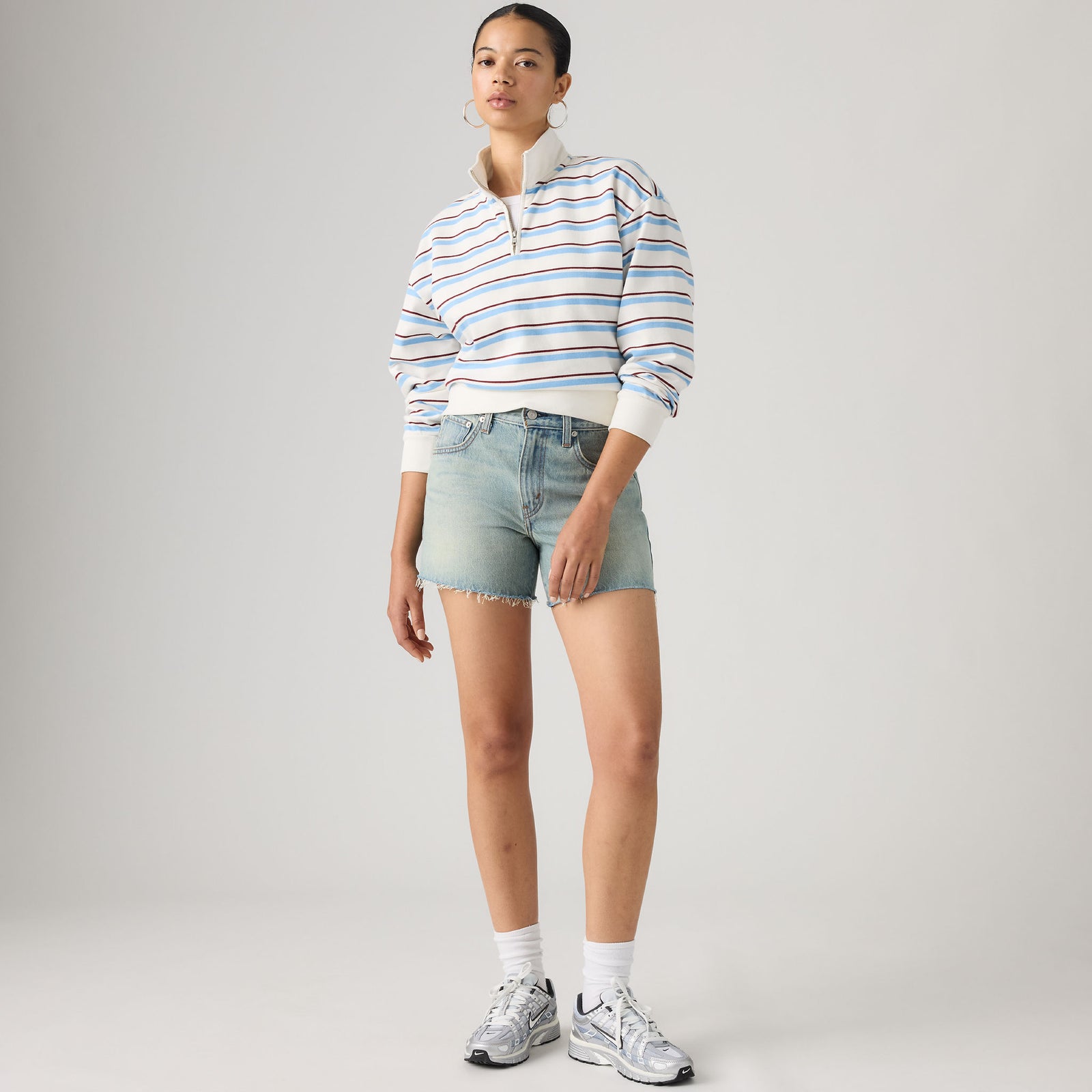 Main 1 - Levi's® Women's Cinch Mid-Thigh Shorts - 003KI0039