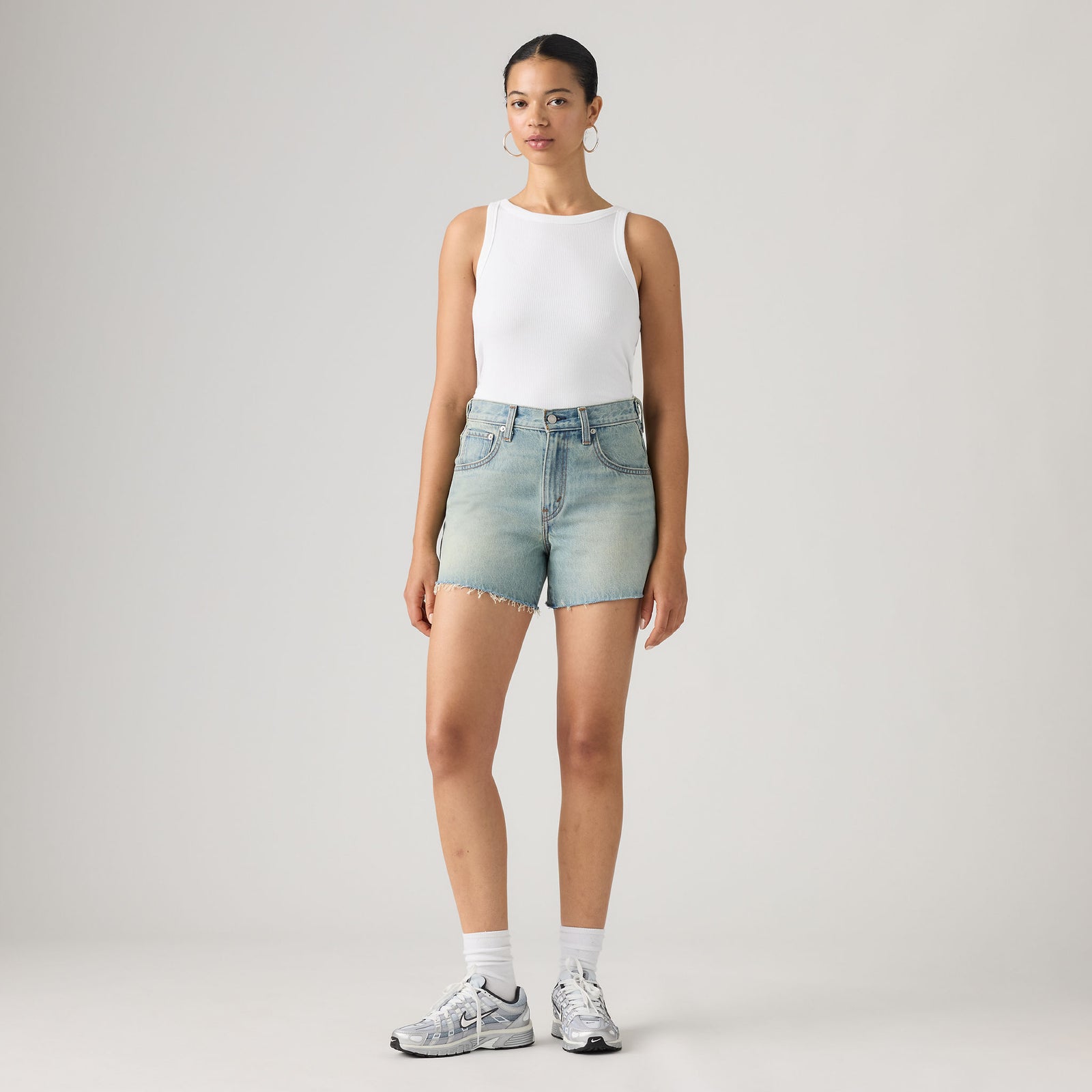 Main 4 - Levi's® Women's Cinch Mid-Thigh Shorts - 003KI0039