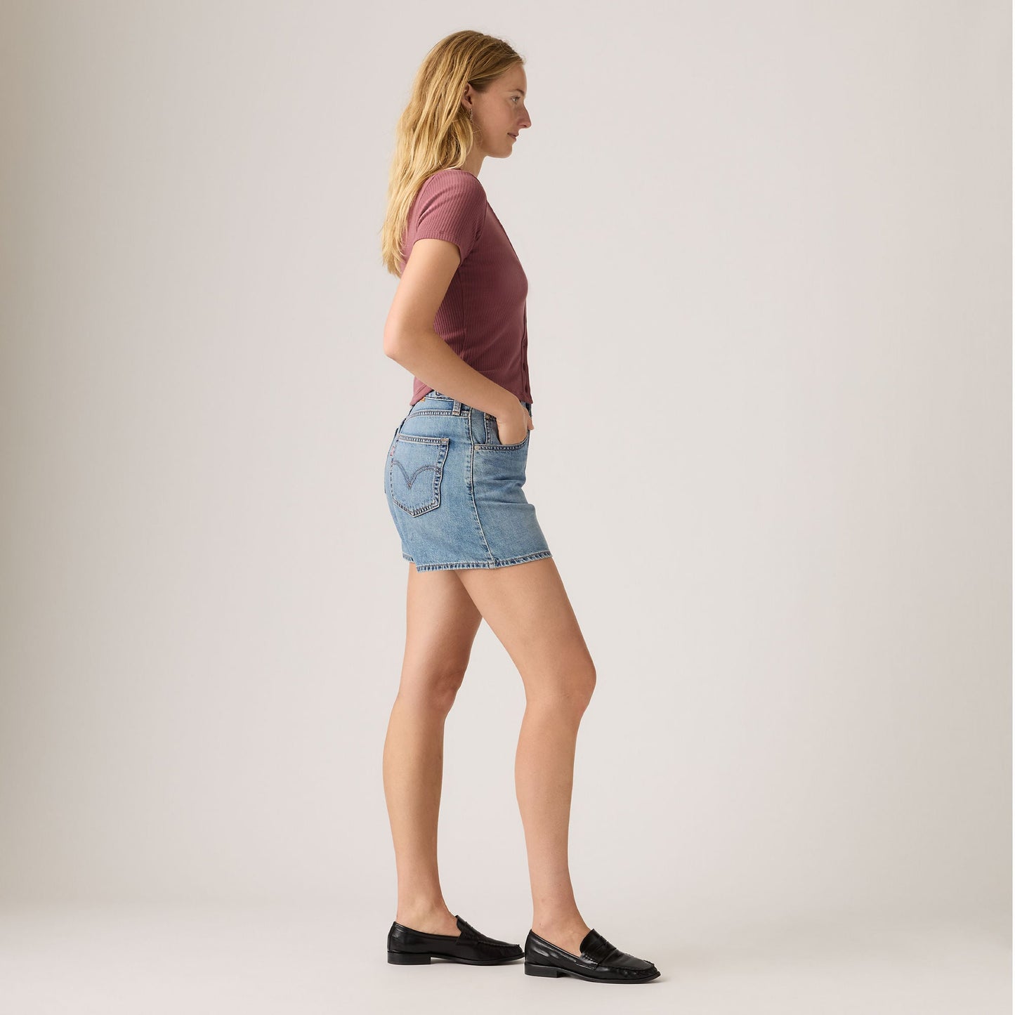 Levi's® Women's Cinch Mid-Thigh Shorts