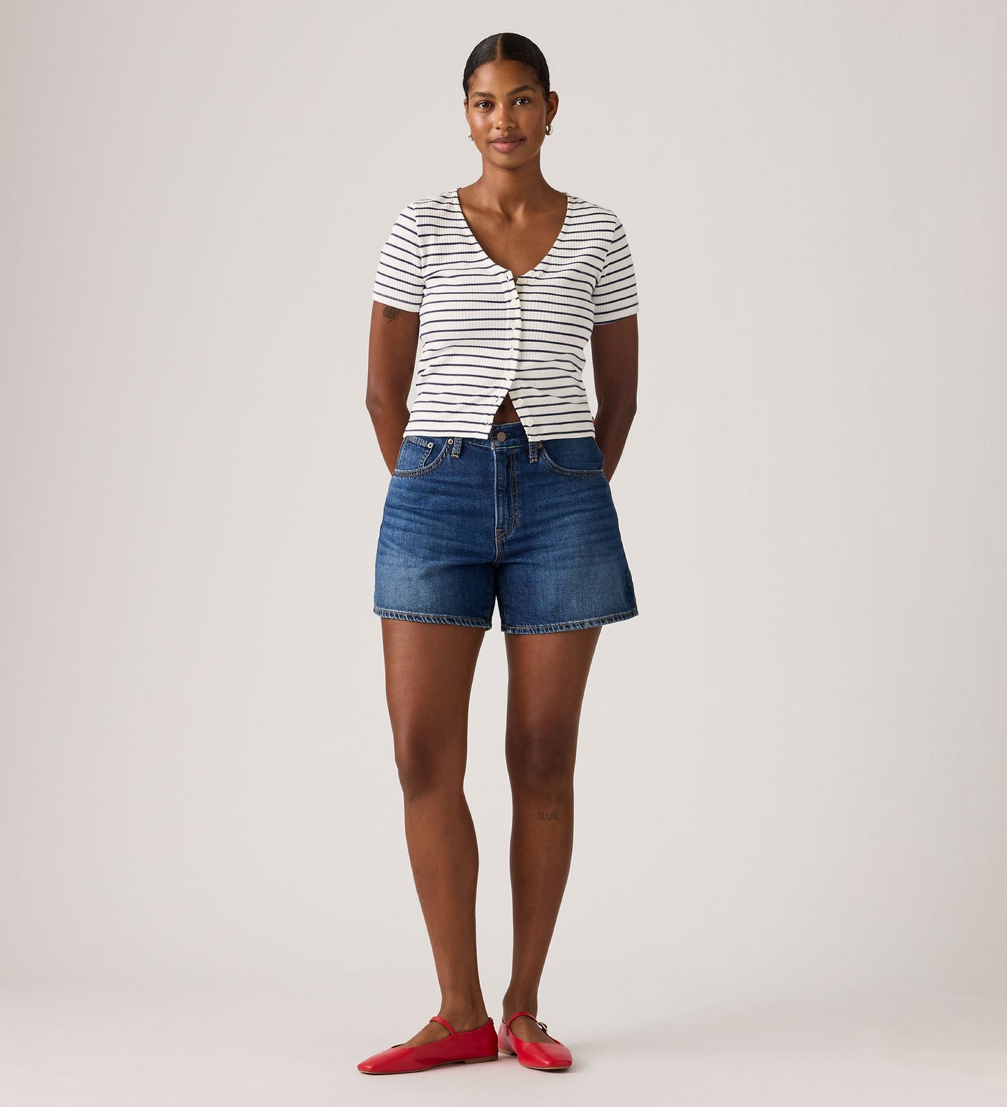 Main 1 - Levi's® Women's Cinch Mid-Thigh Shorts - 003KI0021
