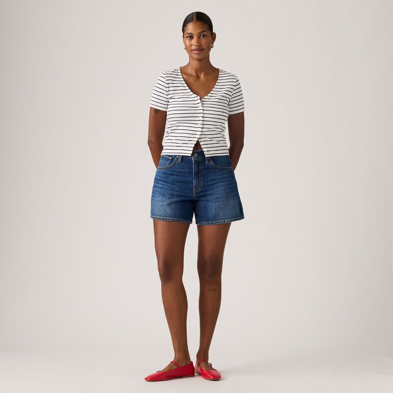 Main 1 - Levi's® Women's Cinch Mid-Thigh Shorts - 003KI0021