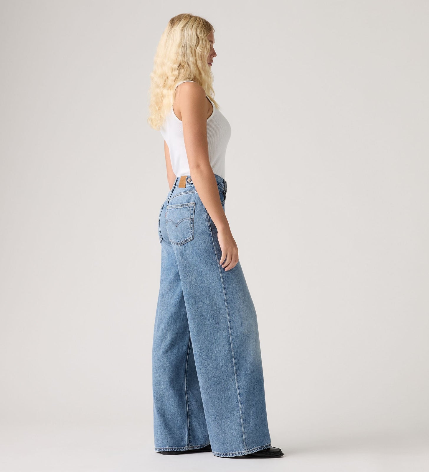Main 4 - Levi's® Women's Cinch Wide-Leg Jeans - 0073B0002