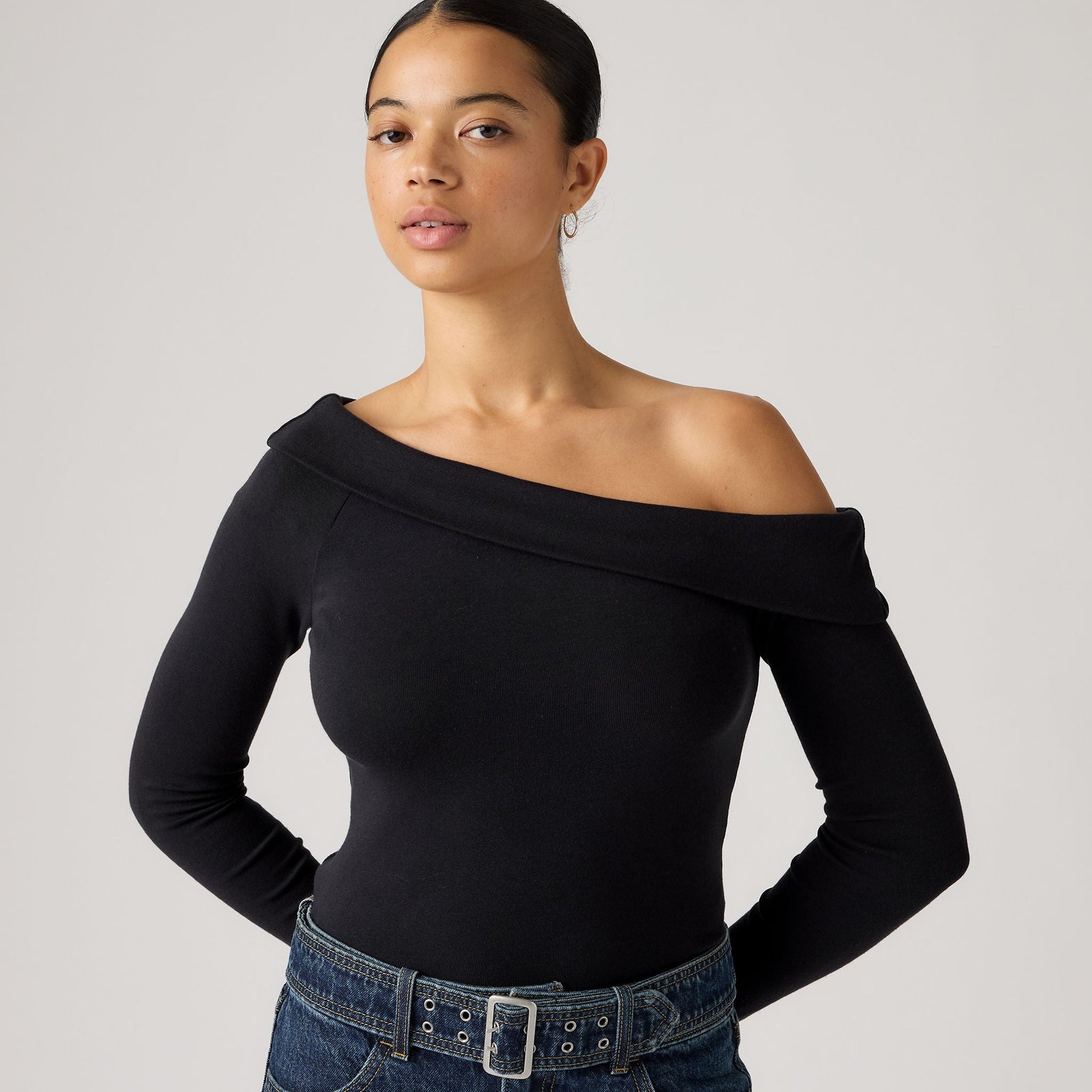 Main 1 - Levi's® Women's Clara Off-Shoulder Long-Sleeve Top SCL - 