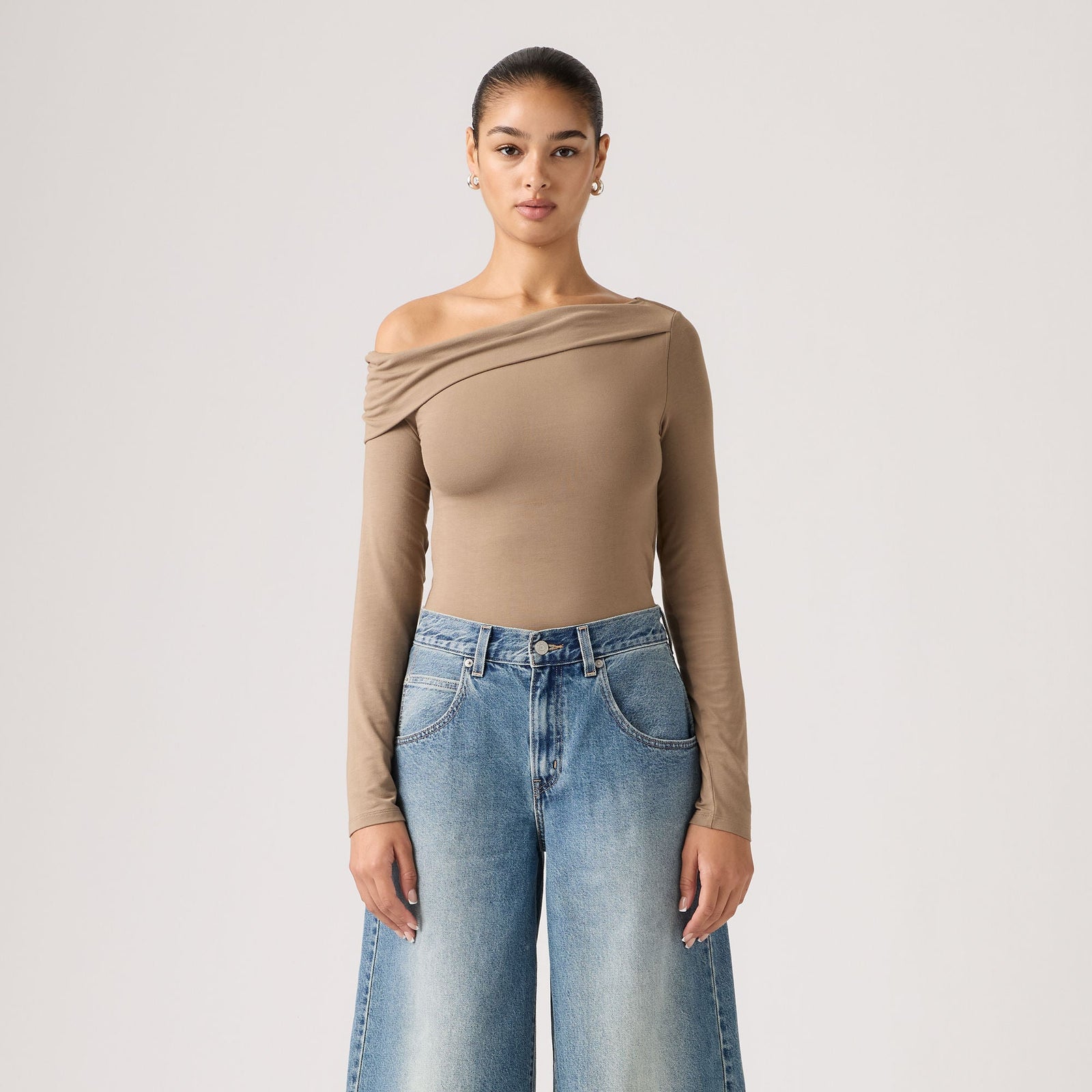 Main 1 - Levi's® Women's Clara Off Shoulder Long-Sleeve Top SCL - 