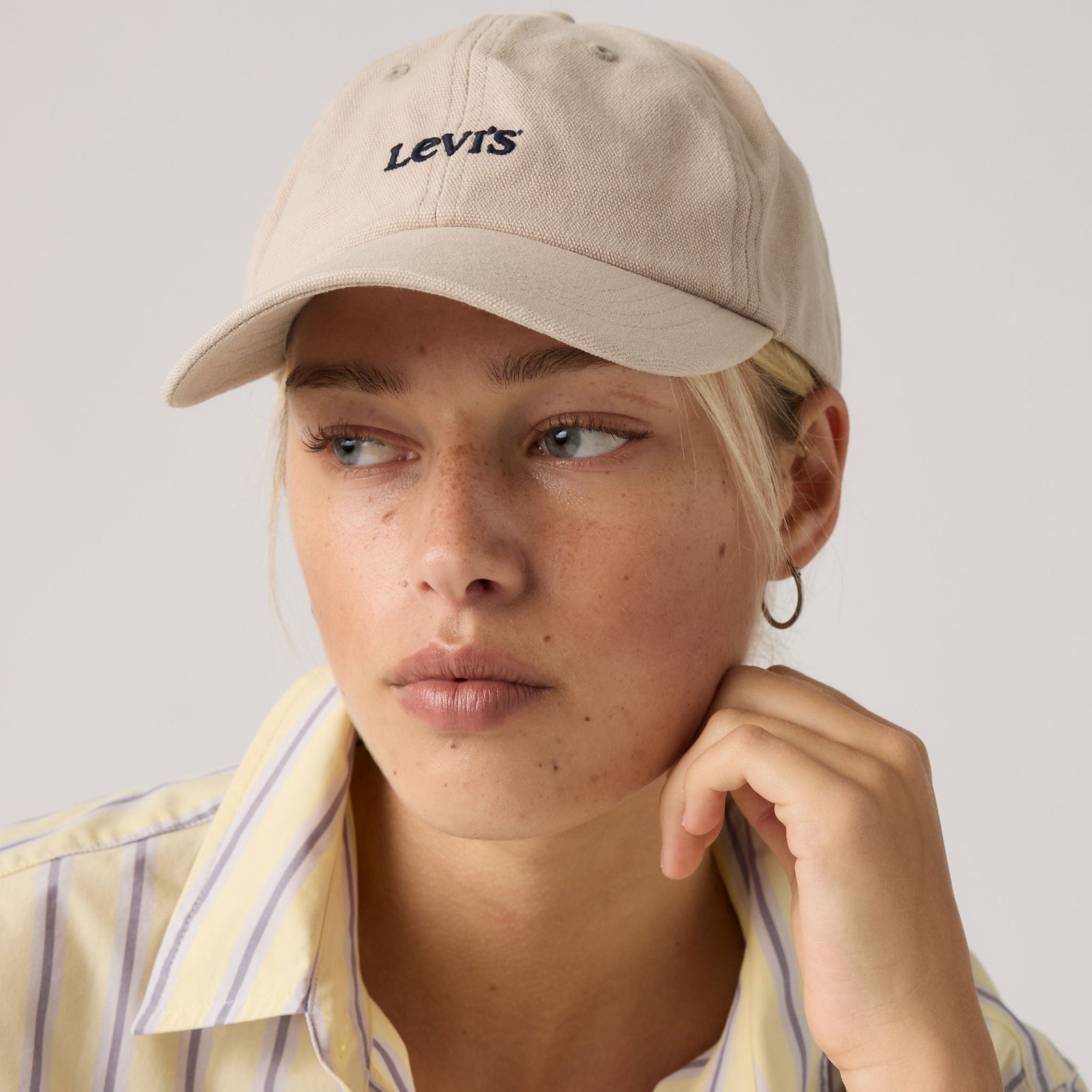Main 1 - Levi's® Women's Club Logo Cap - 008Q30001