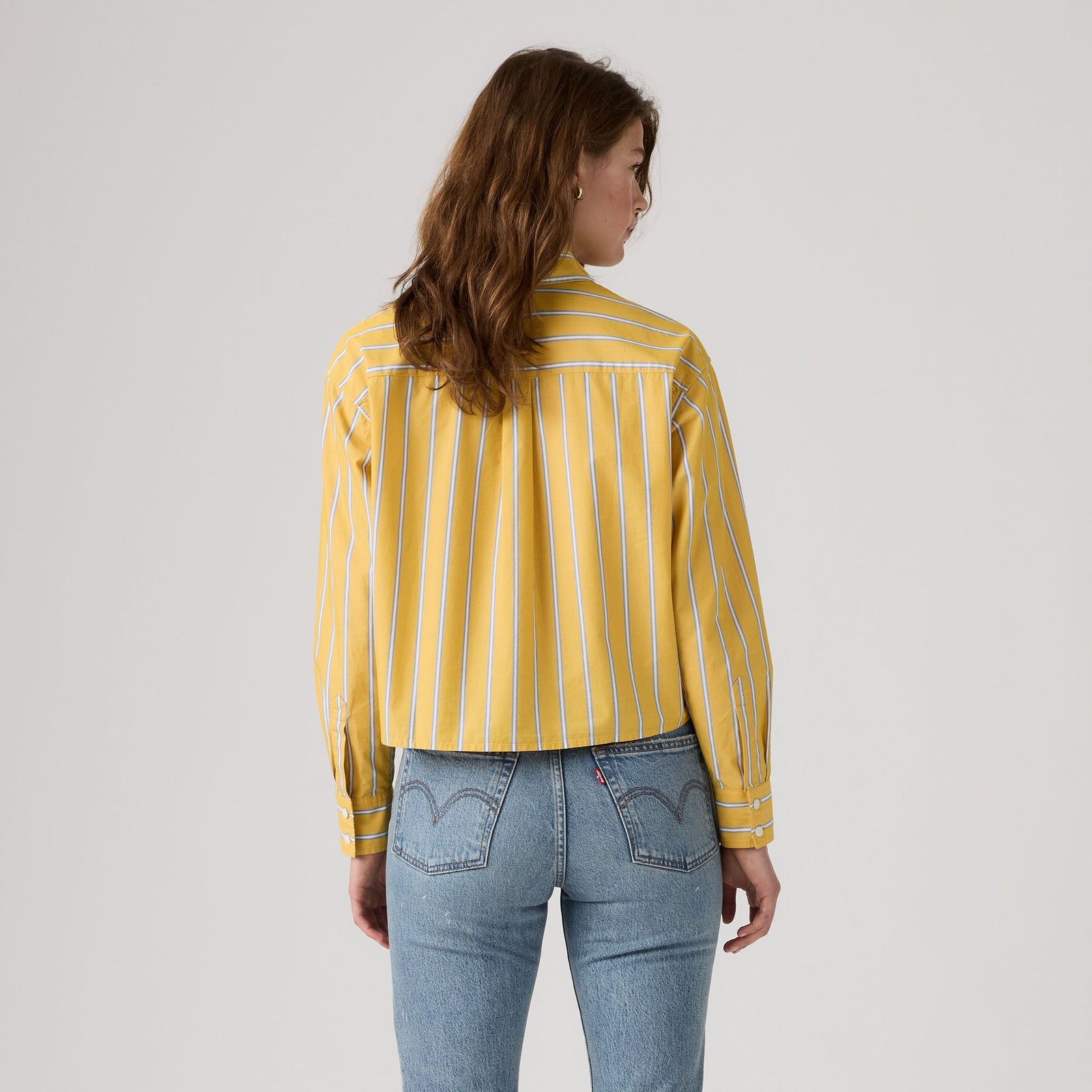 Main 2 - Levi's® Women's Cropped Harlie Shirt - 003P20017