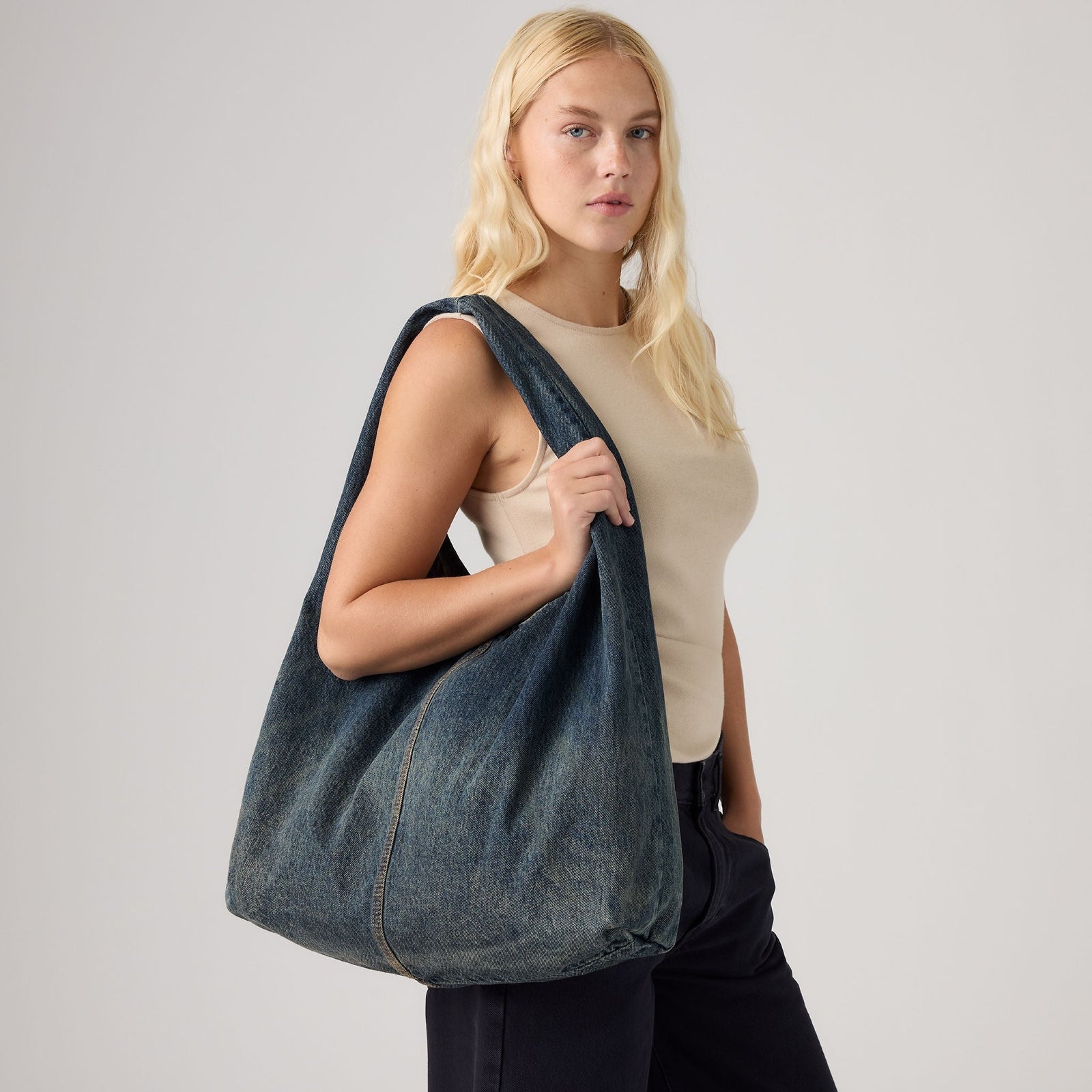 Main 1 - Levi's® Women's Emerson Shoulder Bag SCL - 