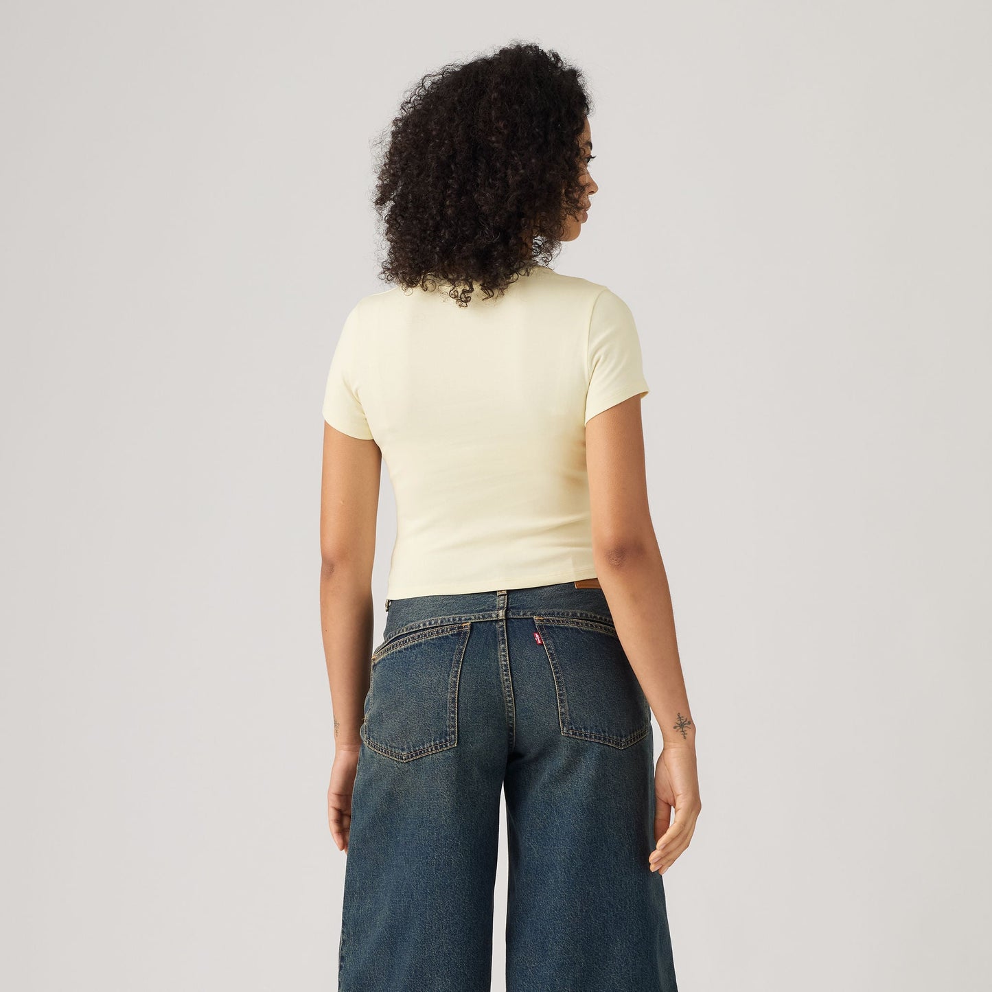 Levi's® Women's Essential Baby Tee