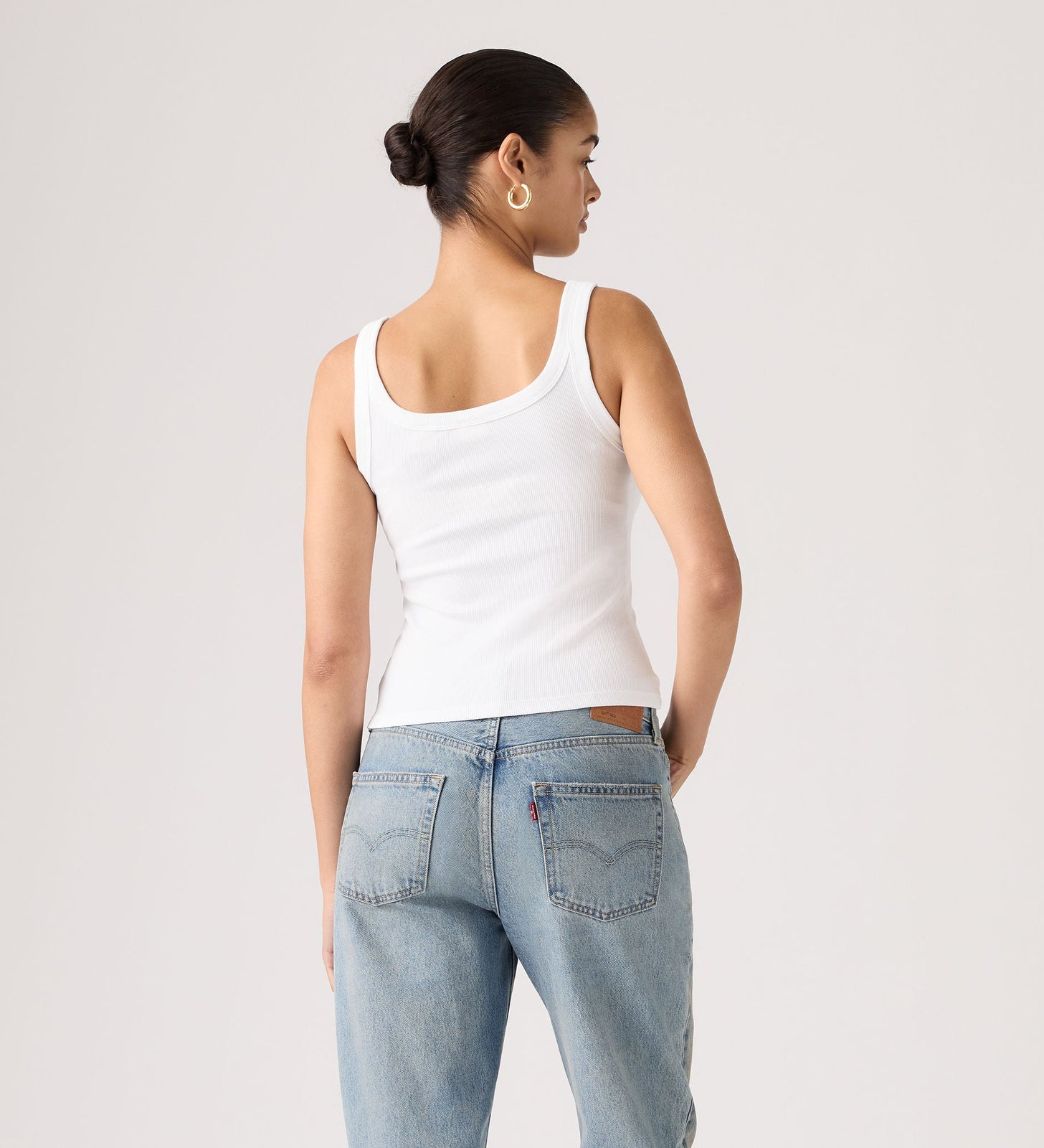 Main 2 - Levi's® Women's Essential Ribbed Tank - 005IN0000