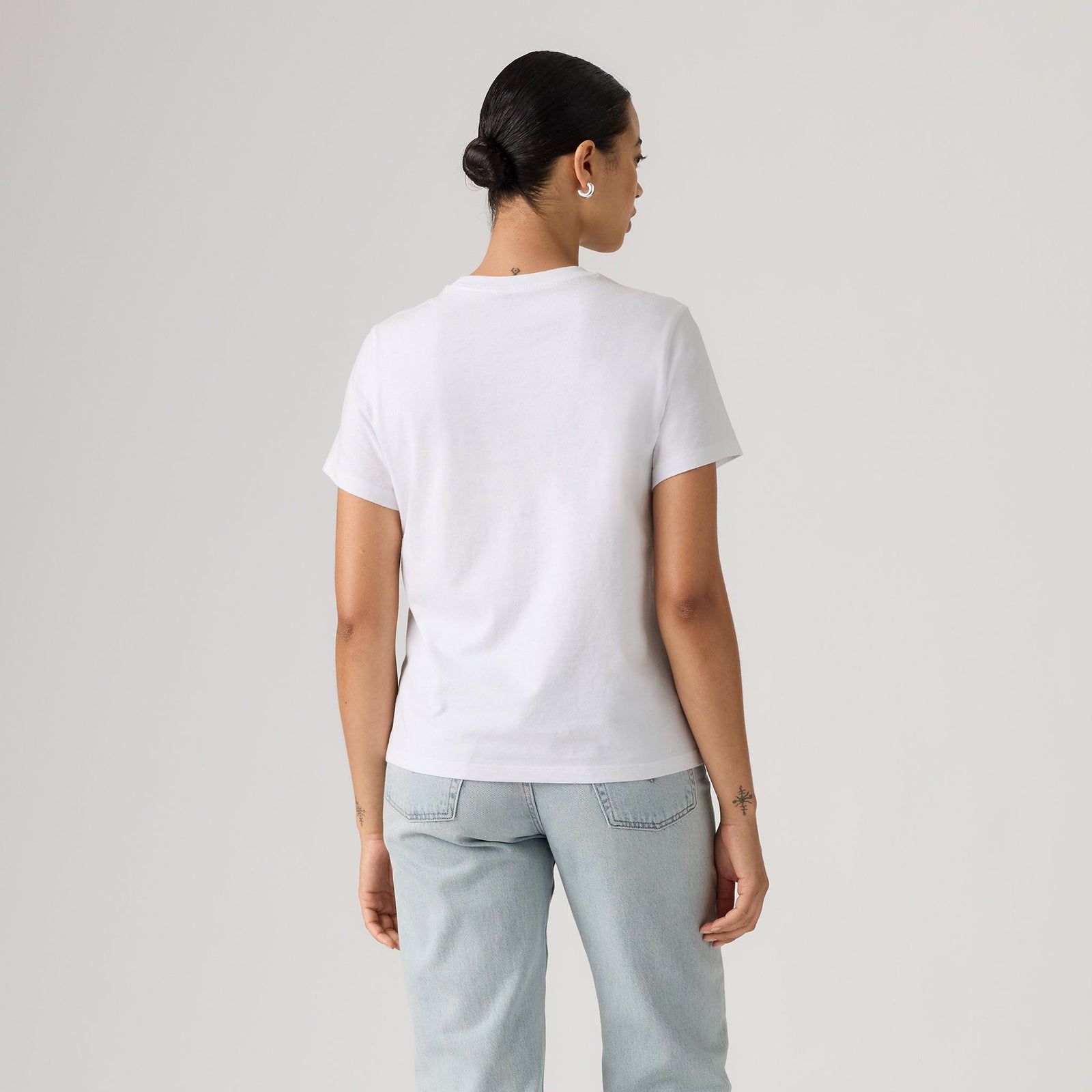 Main 2 - Levi's® Women's Graphic Favorite Tee - 005GV0055