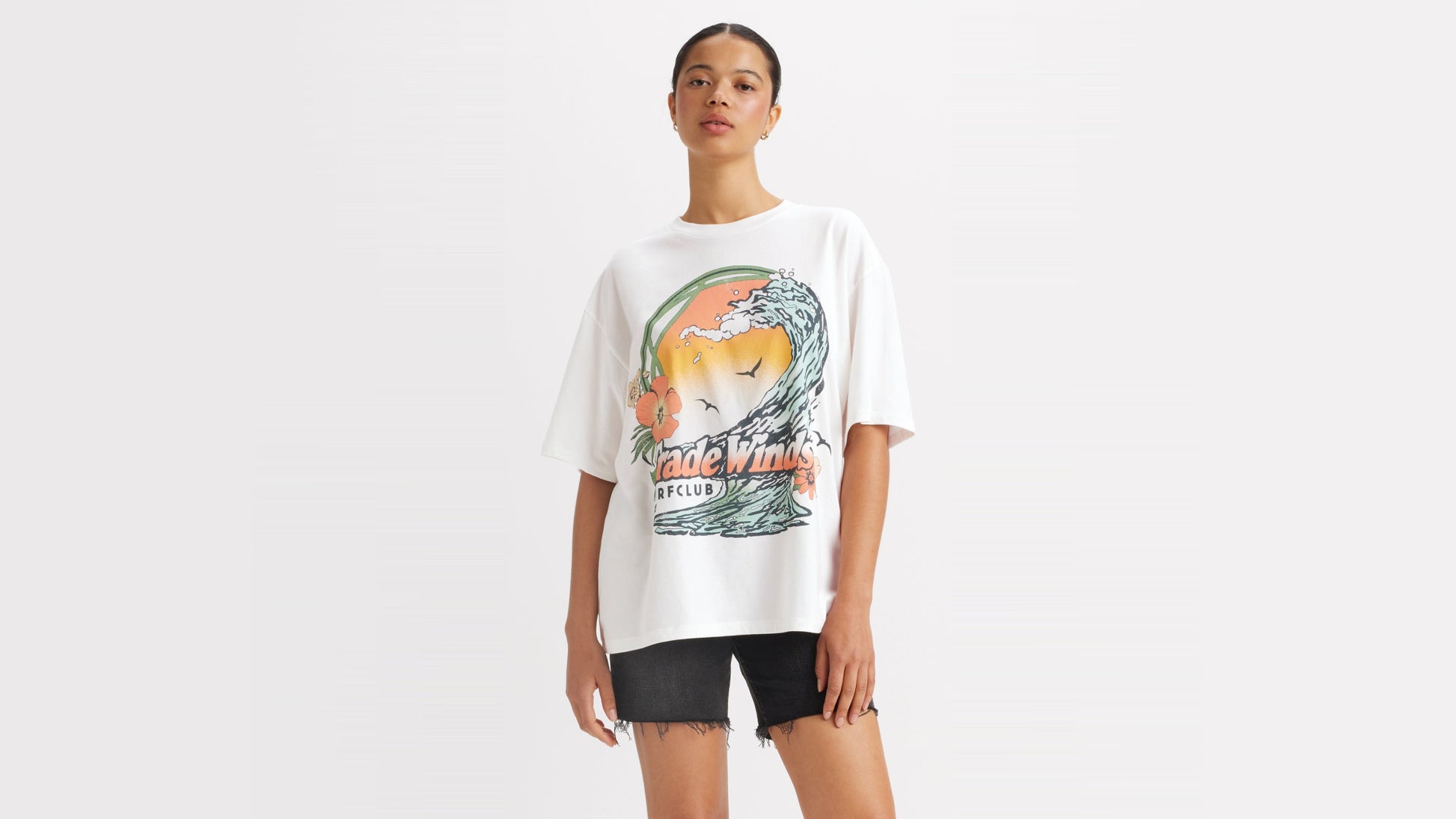 Levi’s® Women’s Graphic Short Stack T-Shirt