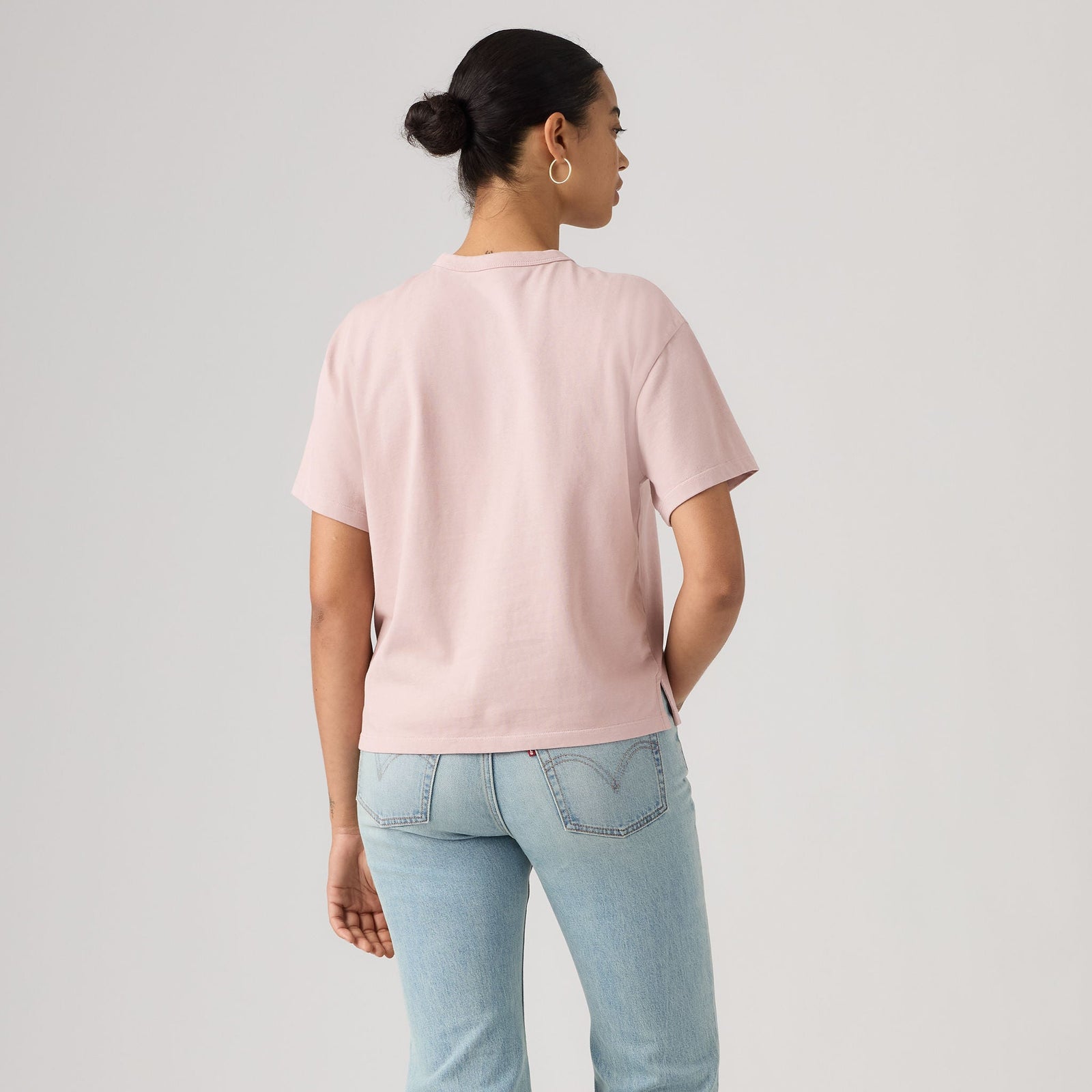 Main 2 - Levi's® Women's Graphic Vintage Short-Sleeve Tee - 005OY0059