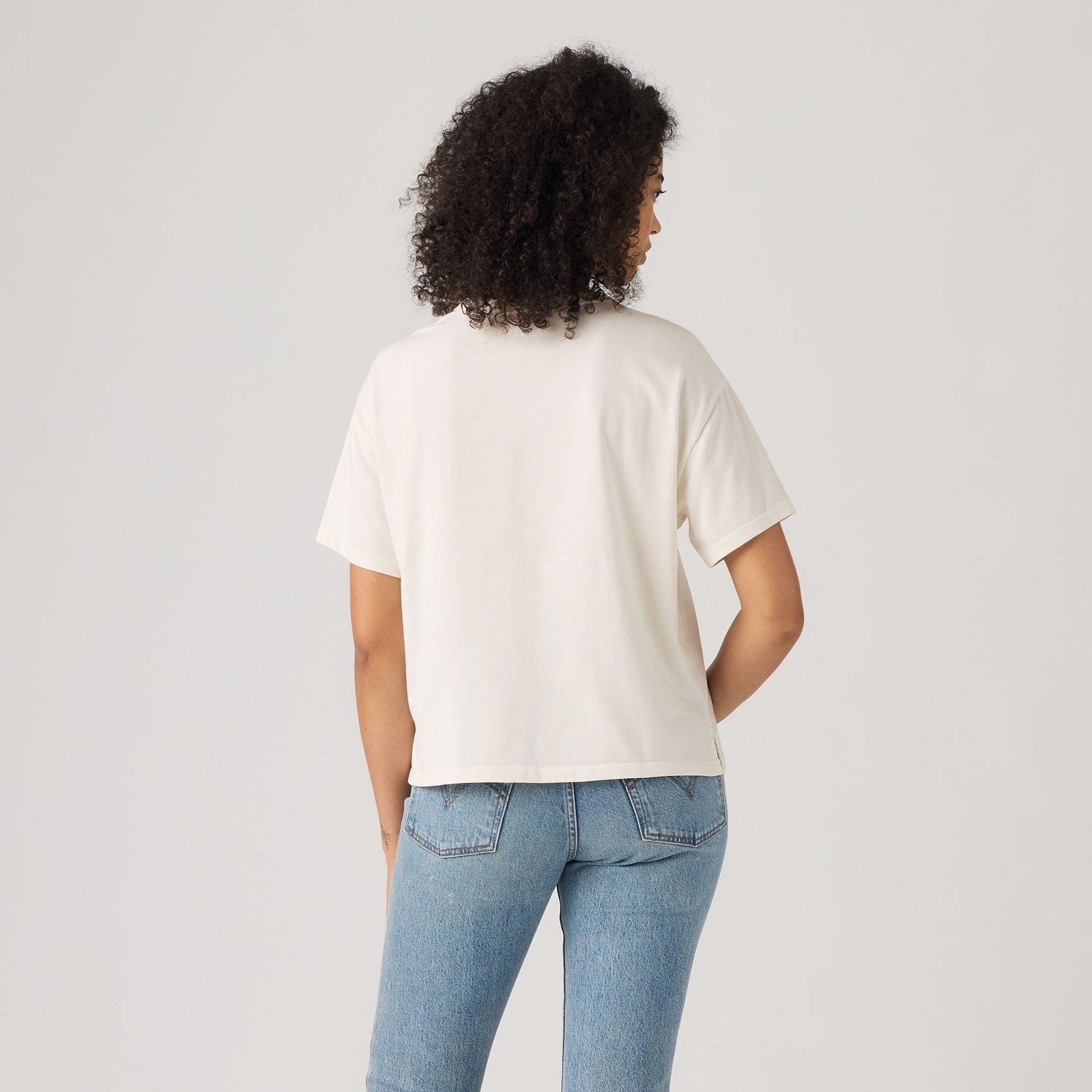 Main 2 - Levi's® Women's Graphic Vintage Short-Sleeve Tee - 005OY0061