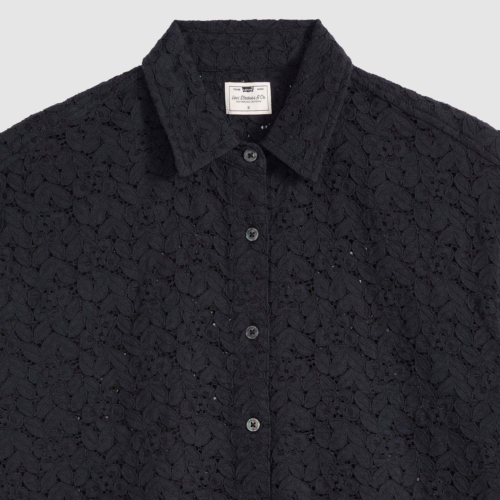 Main 6 - Levi's® Women's Harlie Short-Sleeve Lace Shirt - 007XJ0005