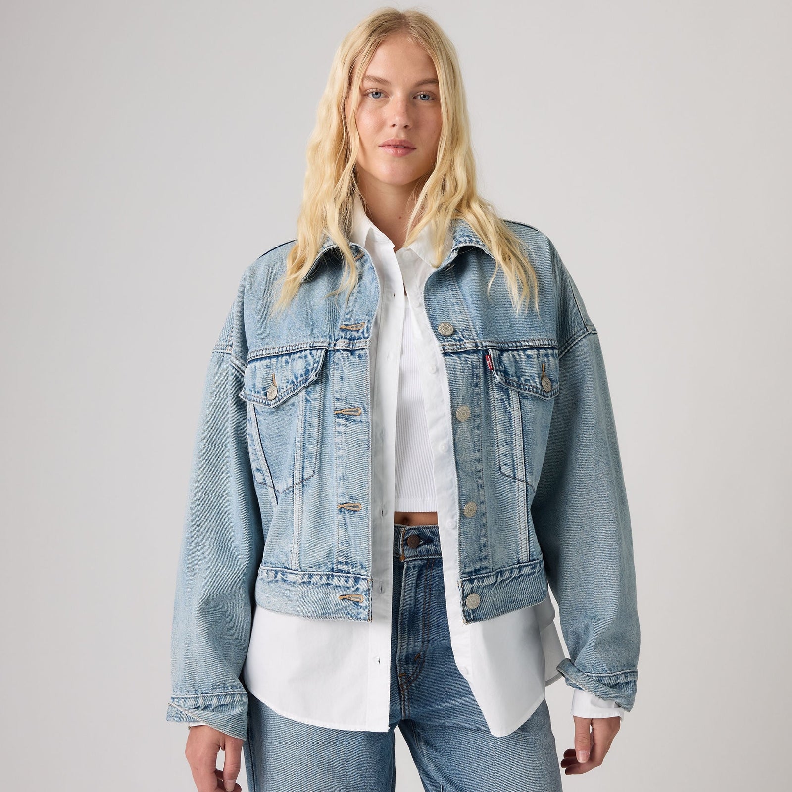 Main 1 - Levi's® Women's Loose Crop Trucker Jacket - 0089L0004