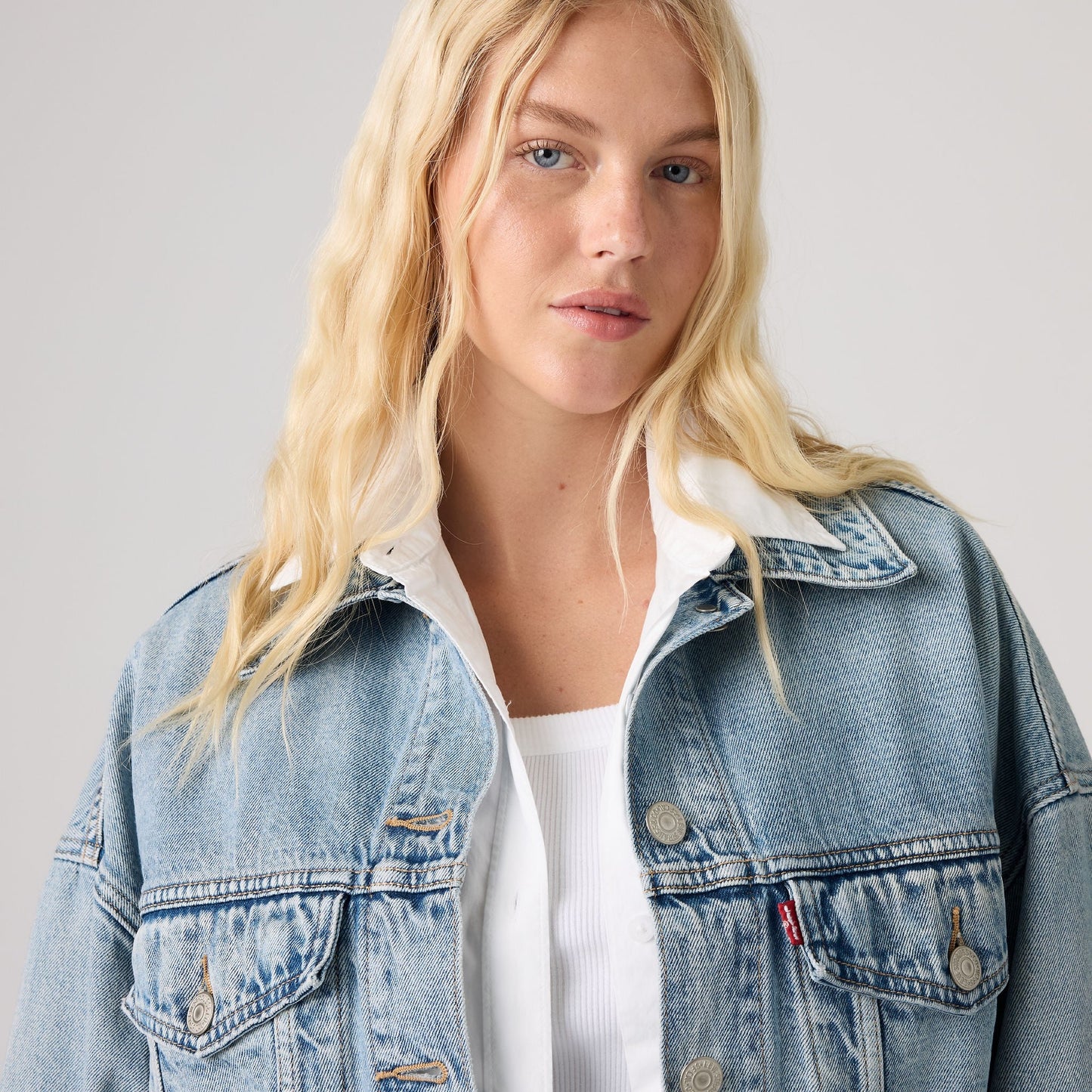 Levi's® Women's Loose Crop Trucker Jacket