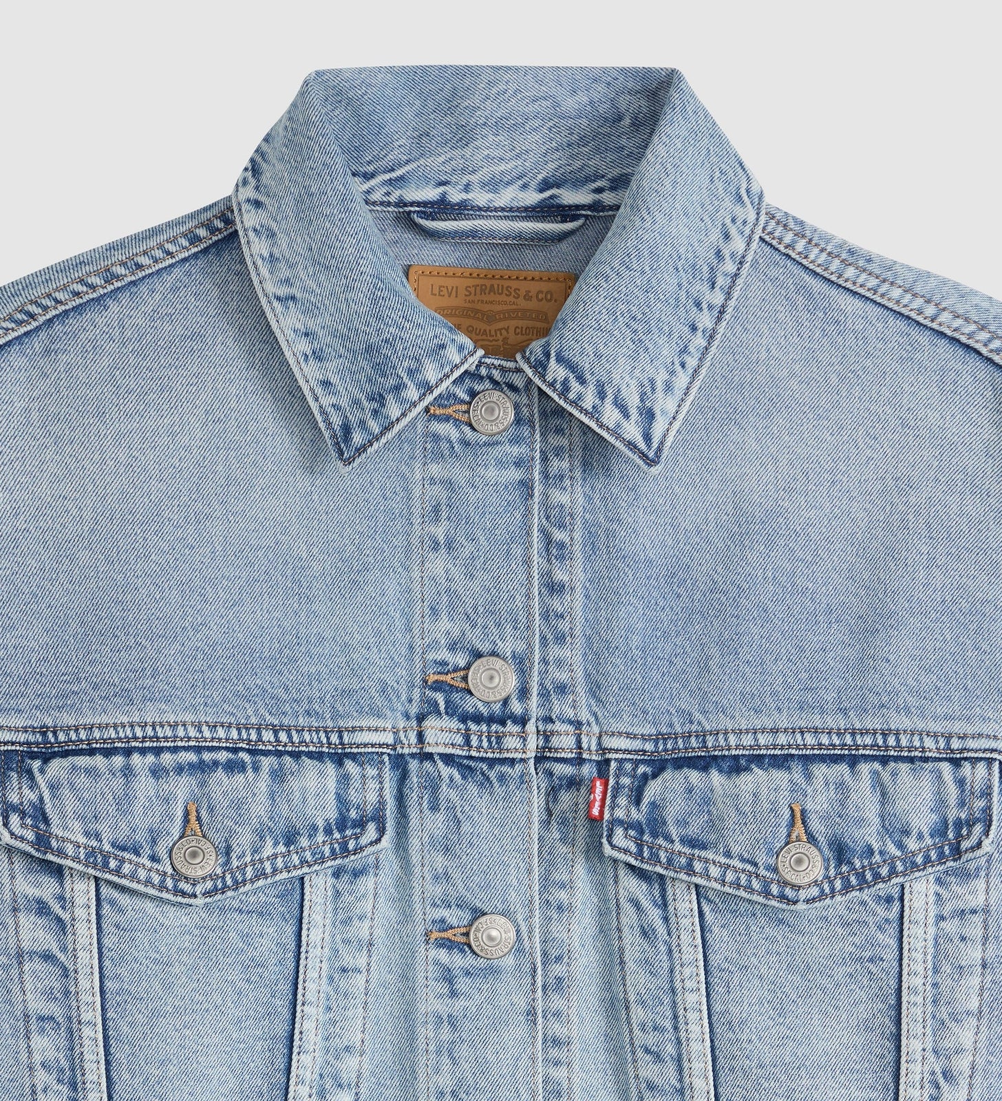 Main 6 - Levi's® Women's Loose Crop Trucker Jacket - 0089L0004