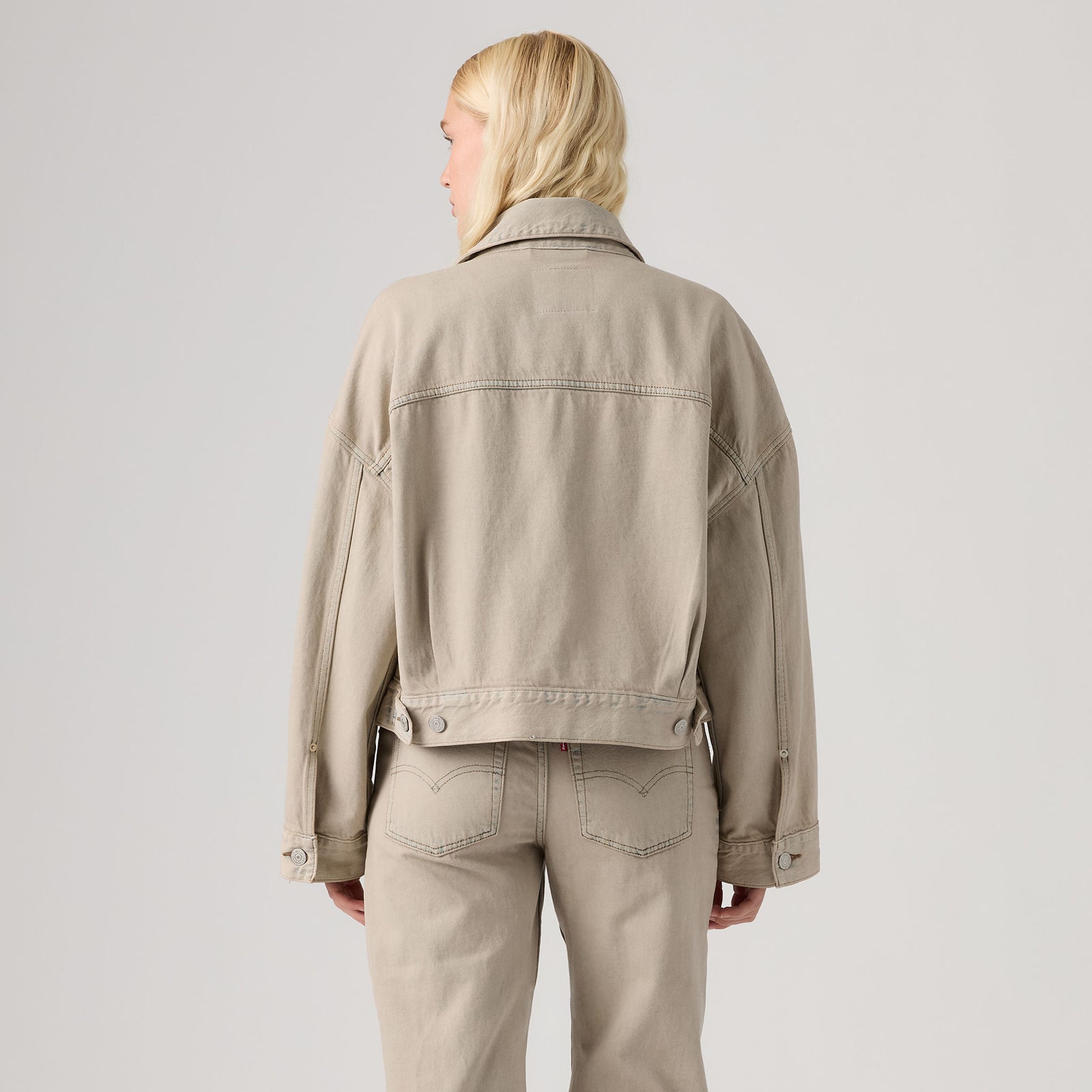Main 2 - Levi's® Women's Loose Crop Trucker Jacket - 0089L0017