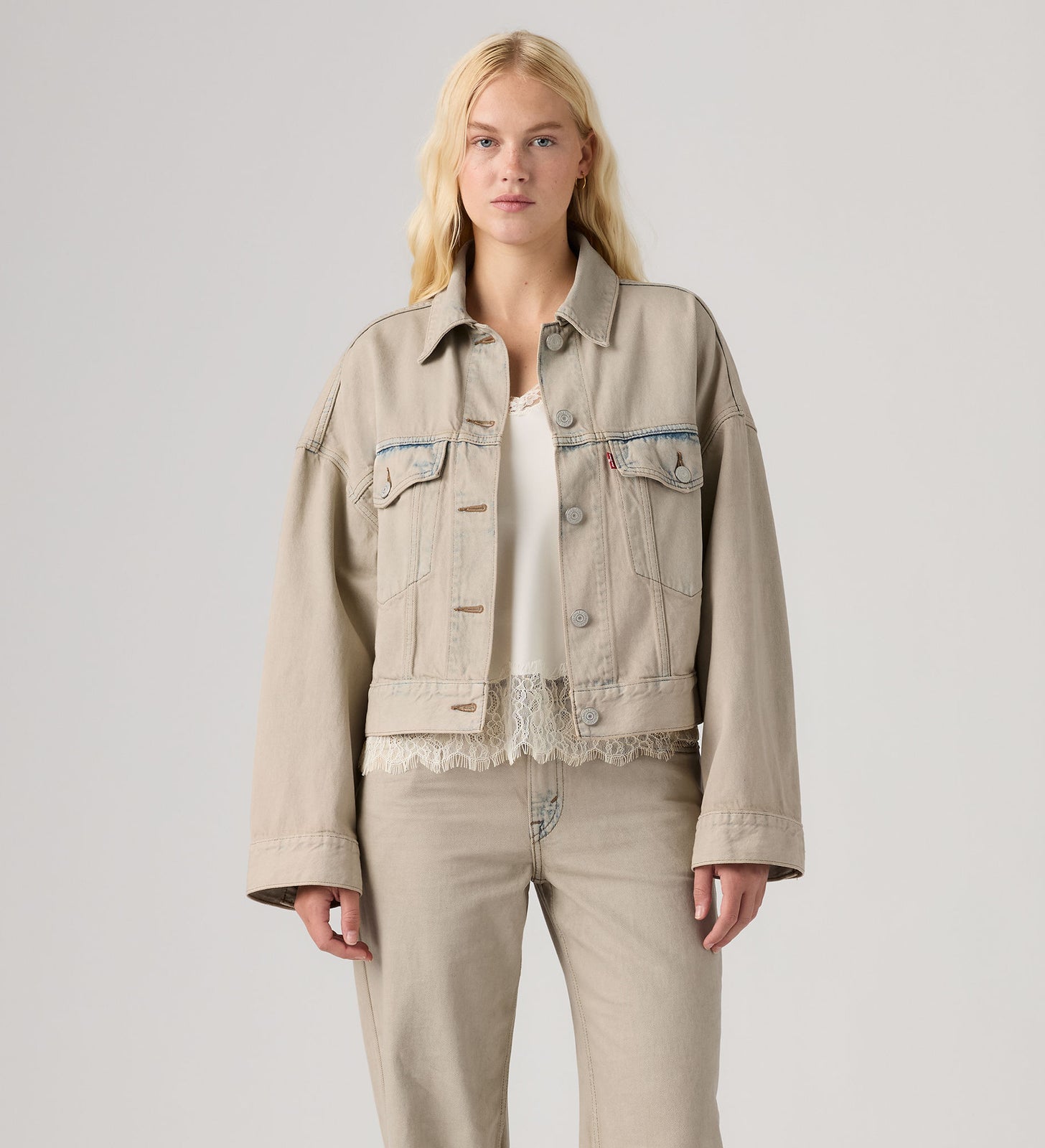 Main 3 - Levi's® Women's Loose Crop Trucker Jacket - 0089L0017