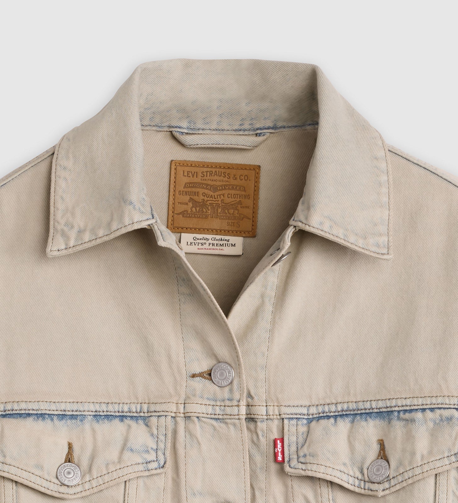 Main 6 - Levi's® Women's Loose Crop Trucker Jacket - 0089L0017
