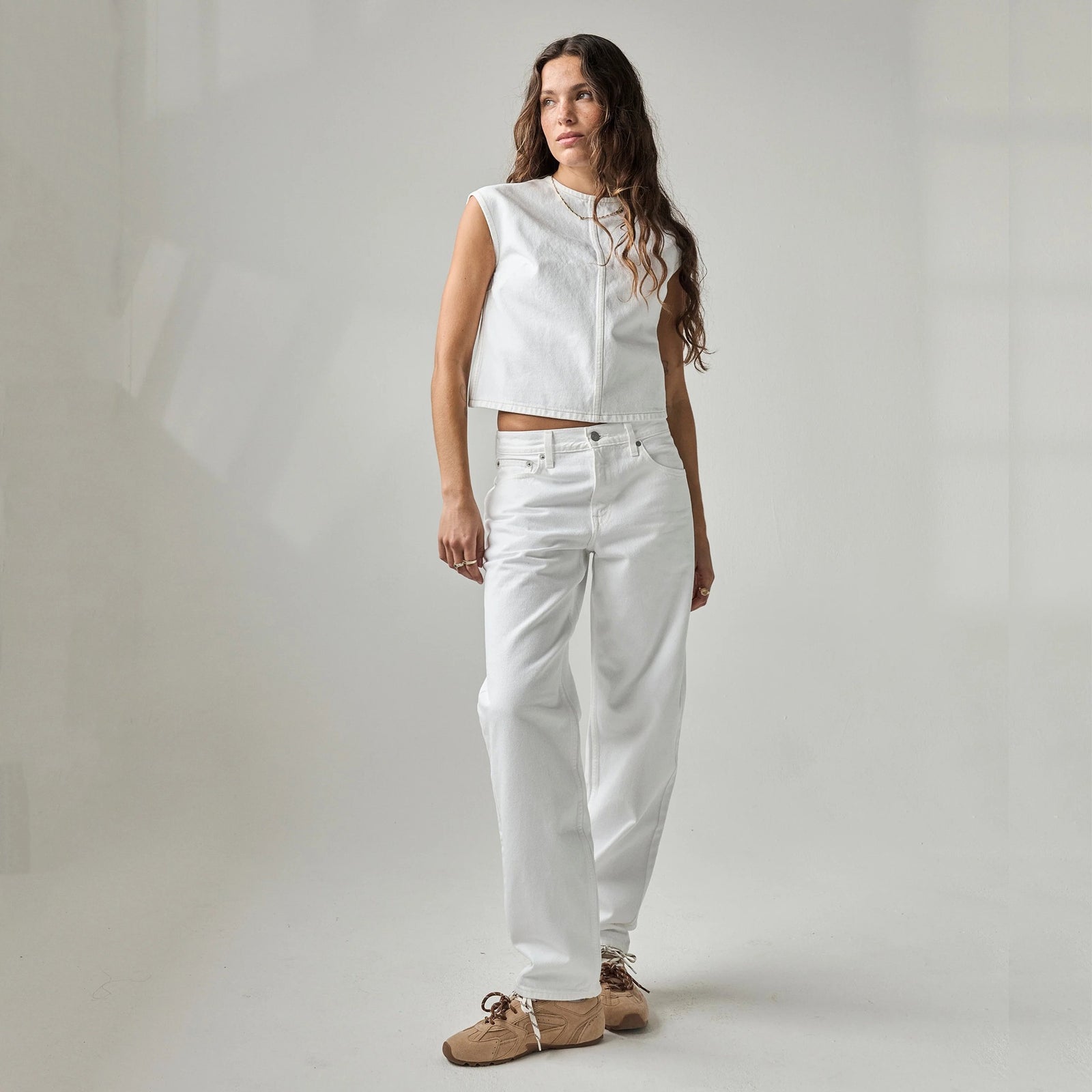 Main 2 - Levi's® Women's Loose Taper Jeans - 0083N0003