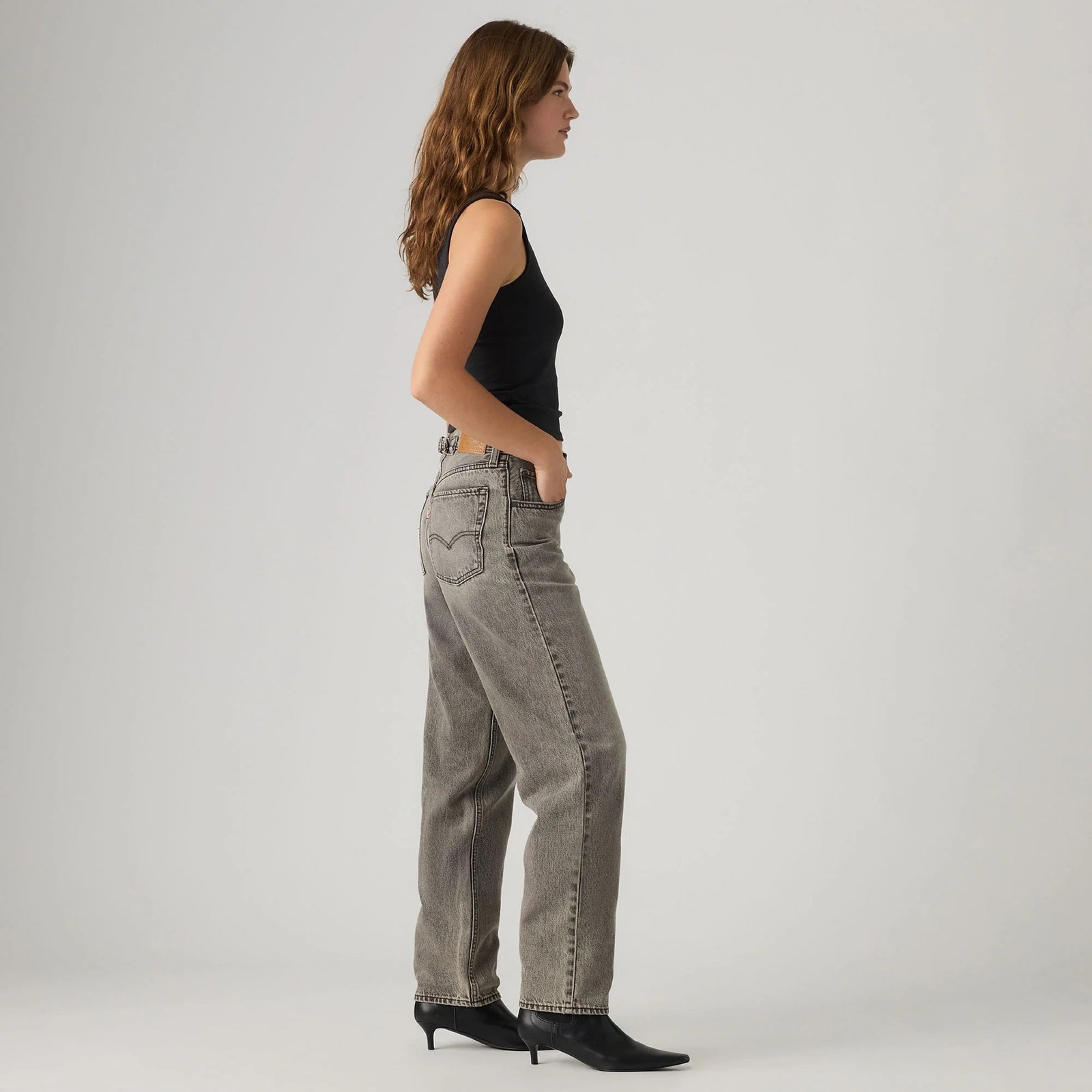 Main 6 - Levi's® Women's Loose Taper Jeans - 0083N0006