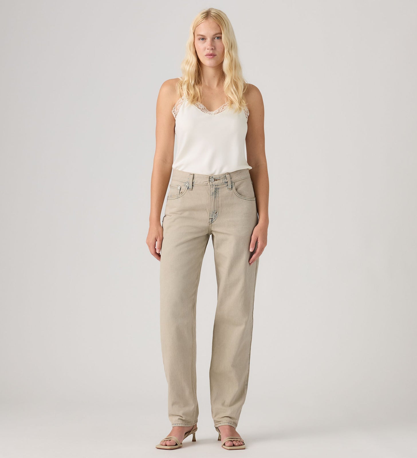 Main 2 - Levi's® Women's Low Straight Jeans - 0083N0009