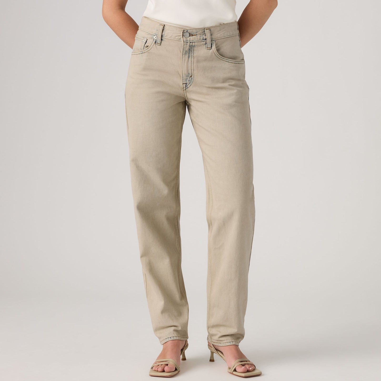 Main 4 - Levi's® Women's Loose Taper Jeans - 0083N0009