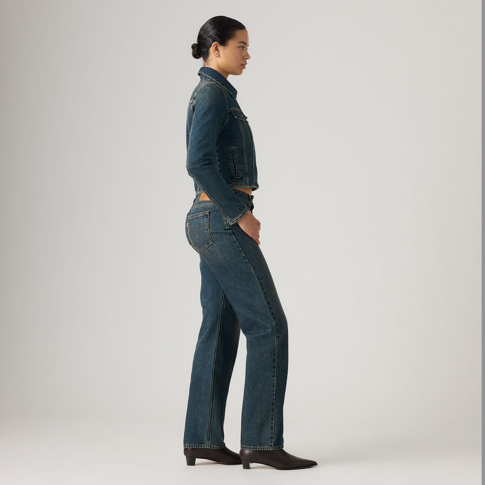 Main 4 - Levi's® Women's Low Straight Jeans - 0083P0009
