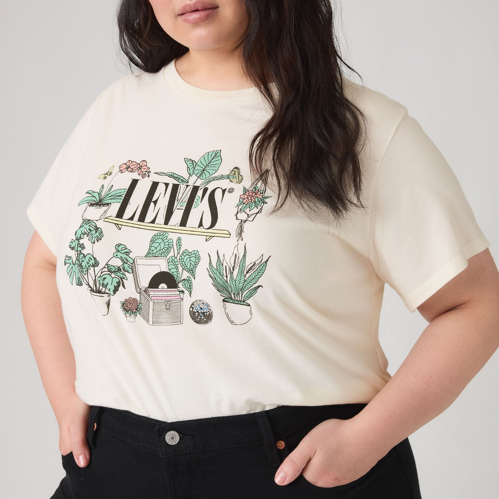 Main 4 - Levi's® Women's Perfect T-Shirt (Plus Size) - 357900460