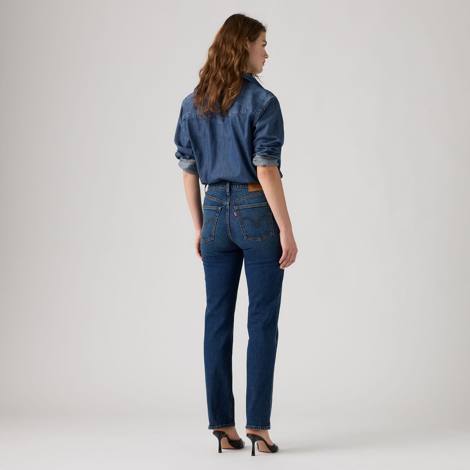 Main 2 - Levi's® Women's Ribcage Slim Jeans - 0081W0008