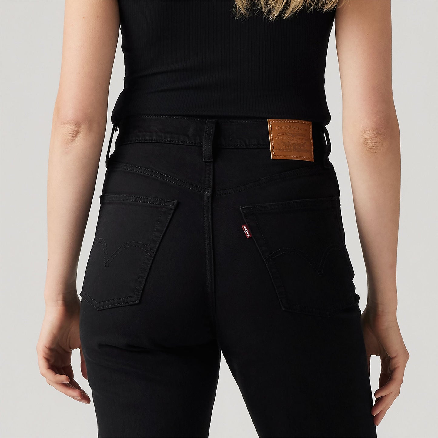 Levi's® Women's Ribcage Straight Ankle Jeans