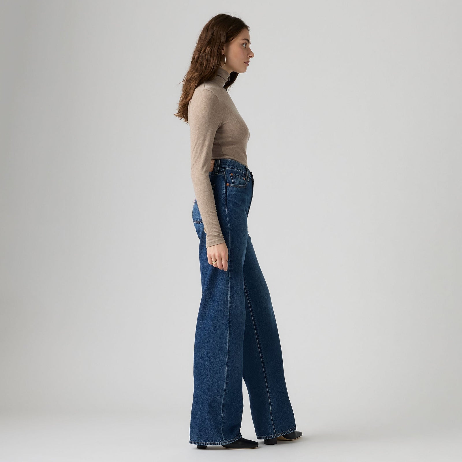 Main 5 - Levi's® Women's Ribcage Wide-Leg Jeans - A60810091