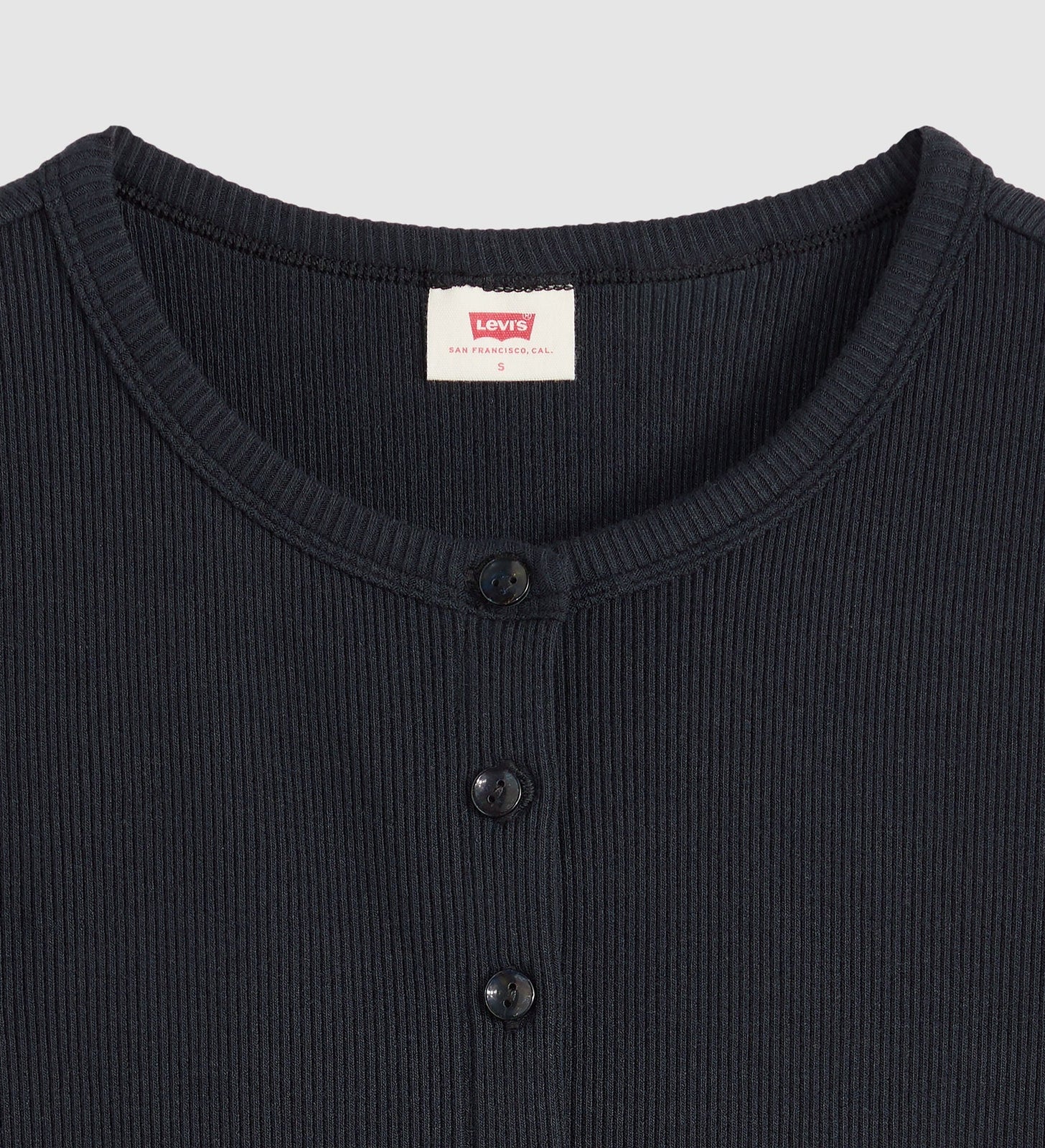 Main 6 - Levi's® Women's Rory Button Short-Sleeve Top - 0086M0000